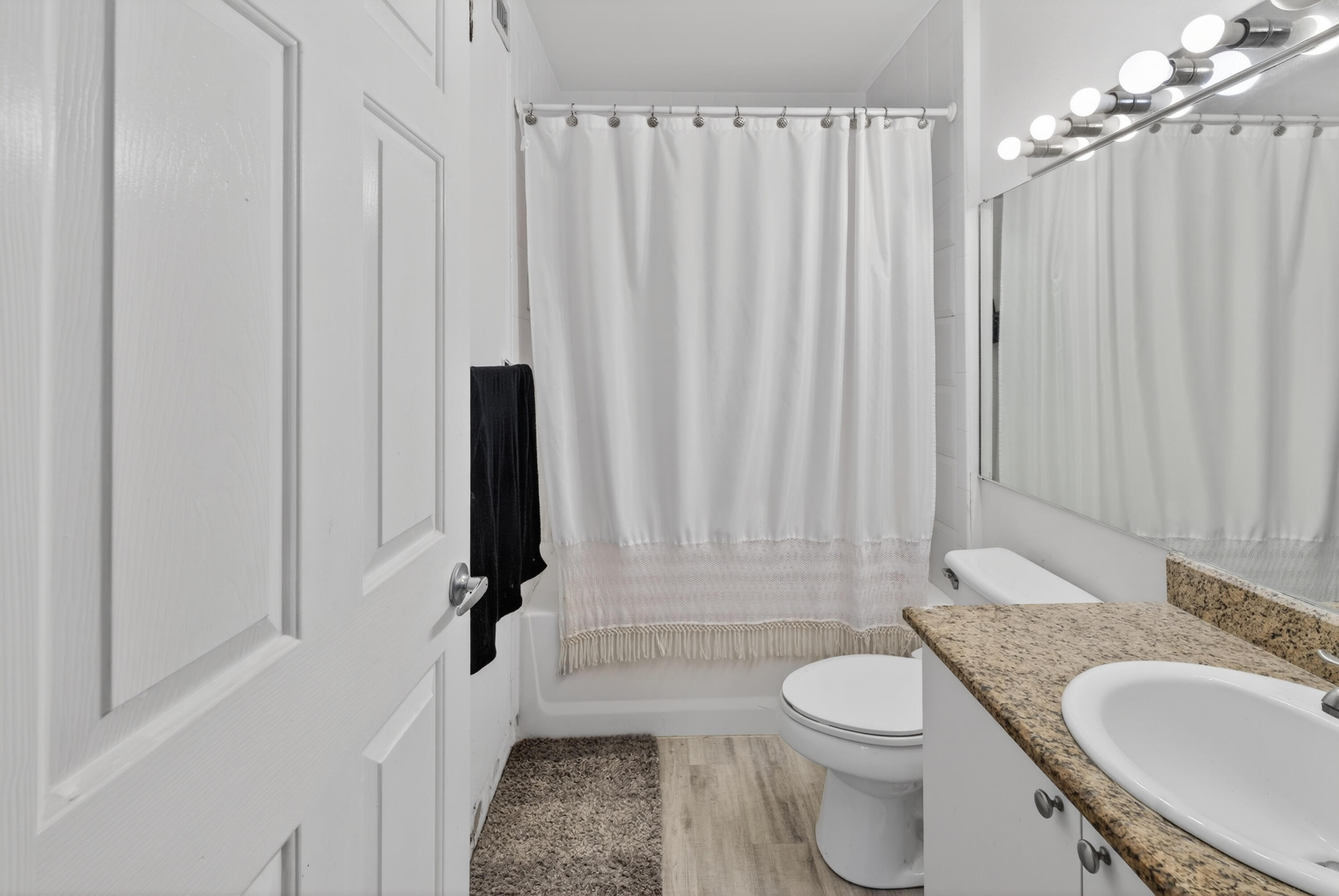 8020 N Nob Hill #305, Tamarac FL 33321