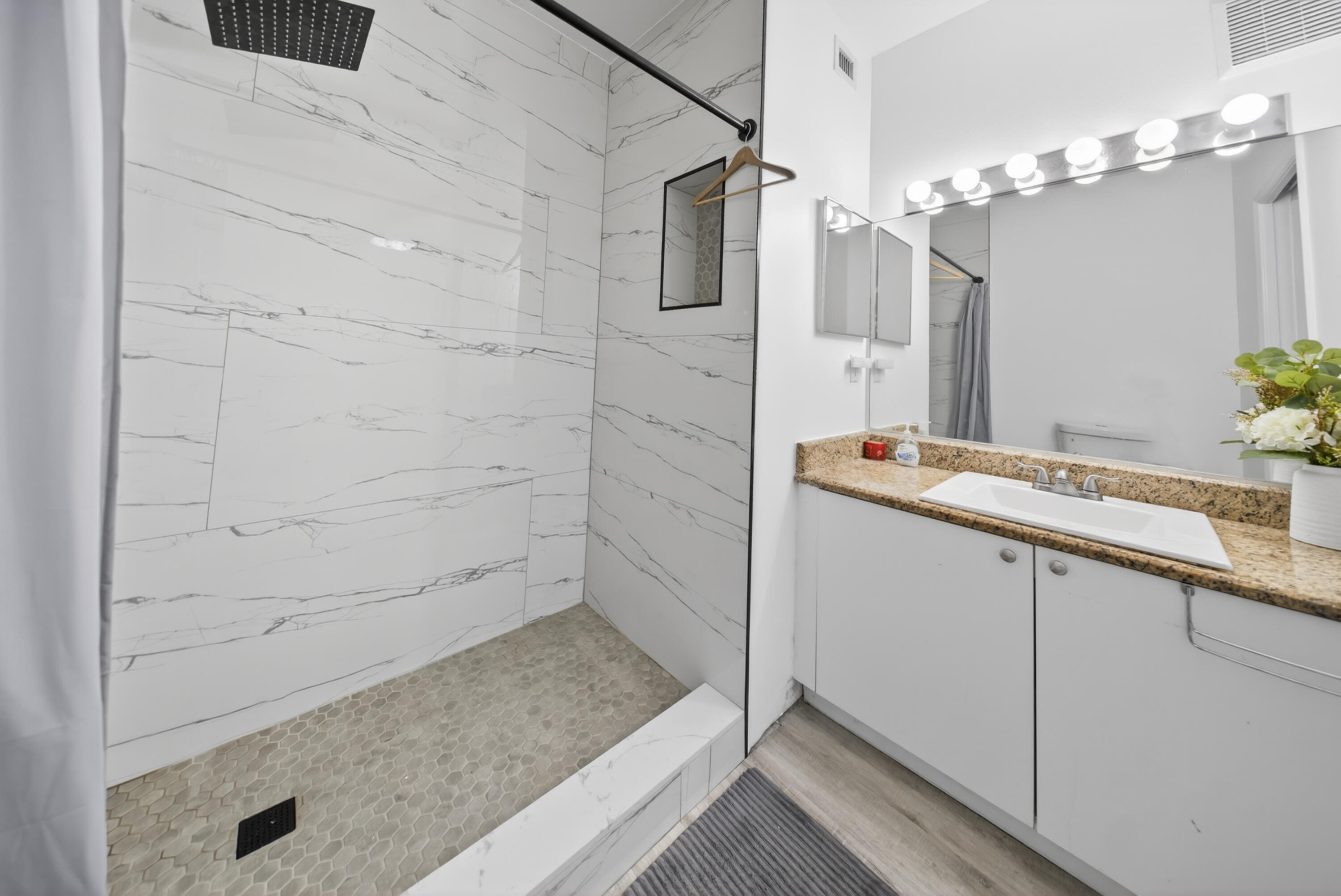 8020 N Nob Hill #305, Tamarac FL 33321