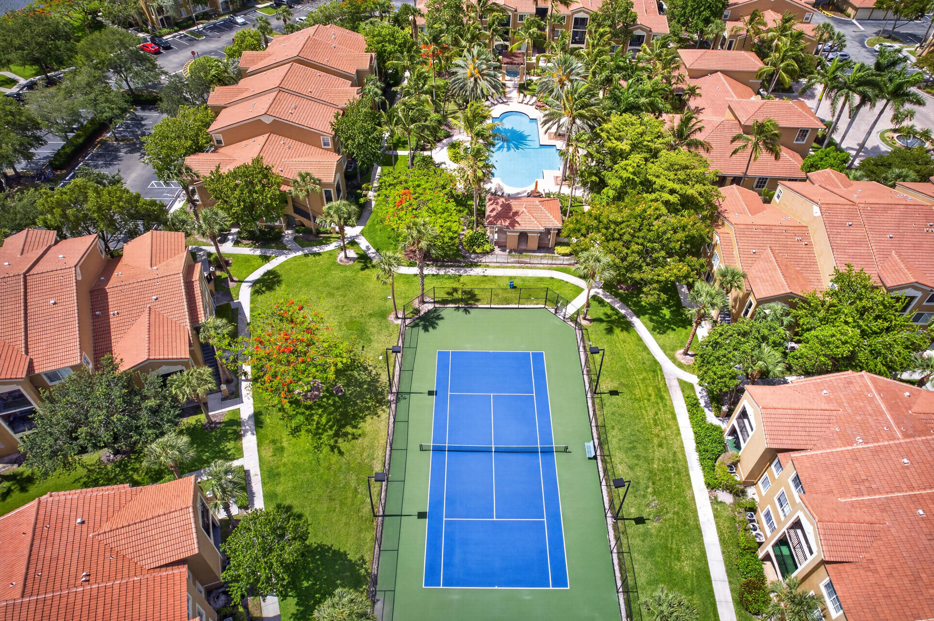8020 N Nob Hill #305, Tamarac FL 33321