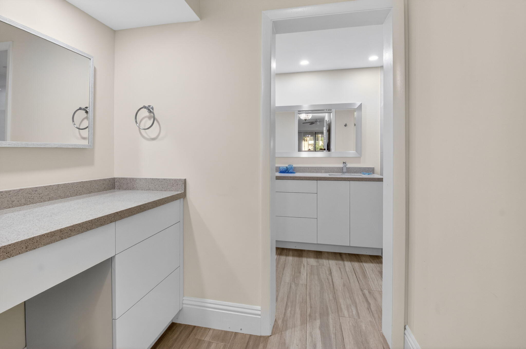 7484 La Paz #103, Boca Raton FL 33433