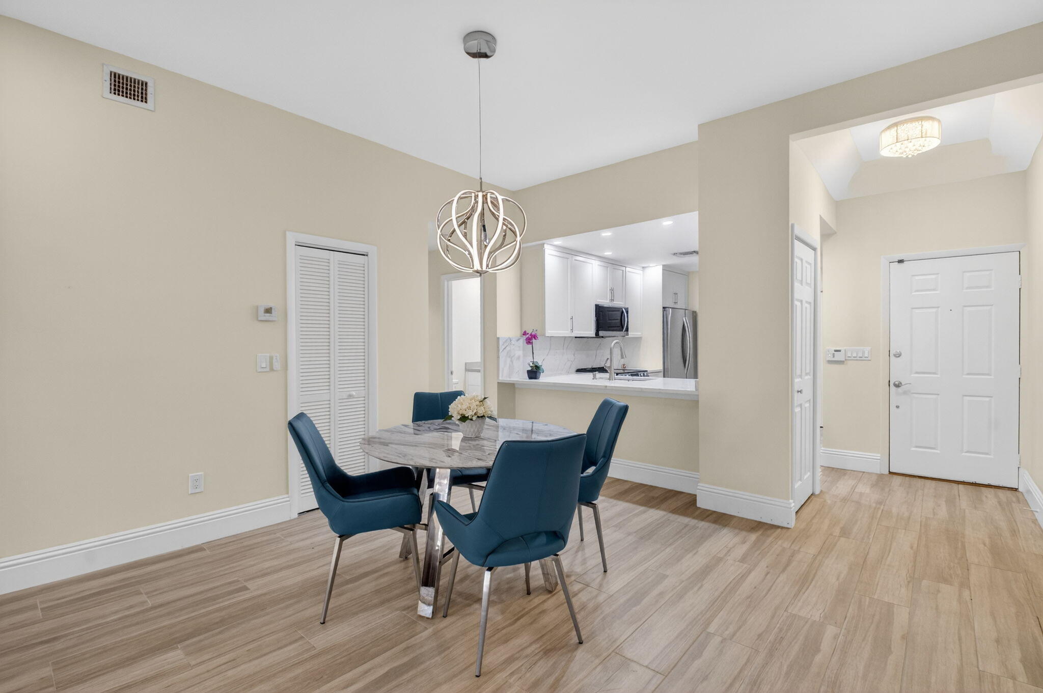 7484 La Paz #103, Boca Raton FL 33433