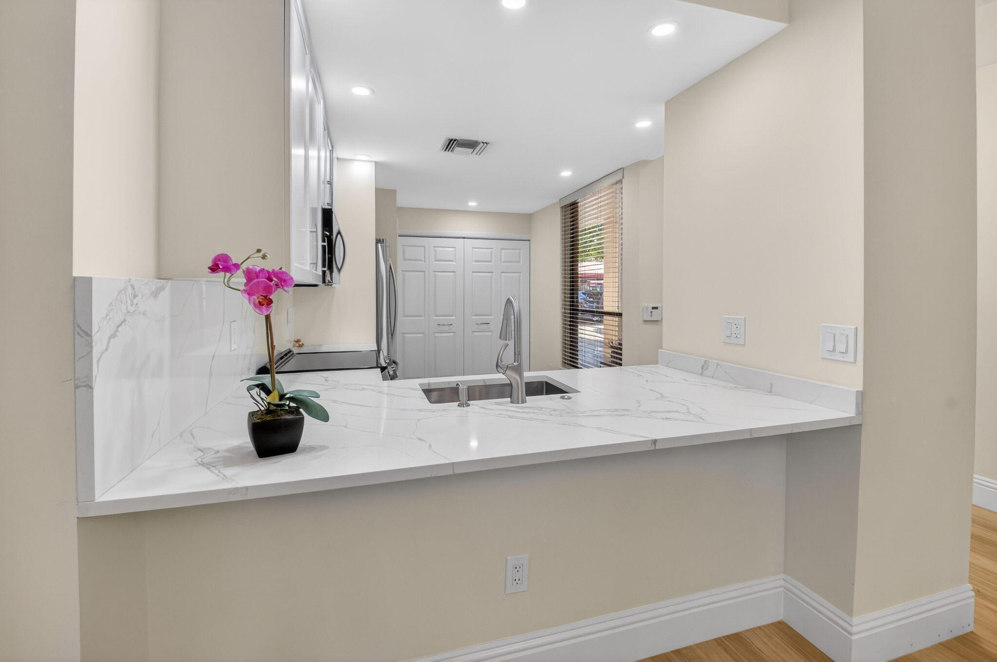7484 La Paz #103, Boca Raton FL 33433