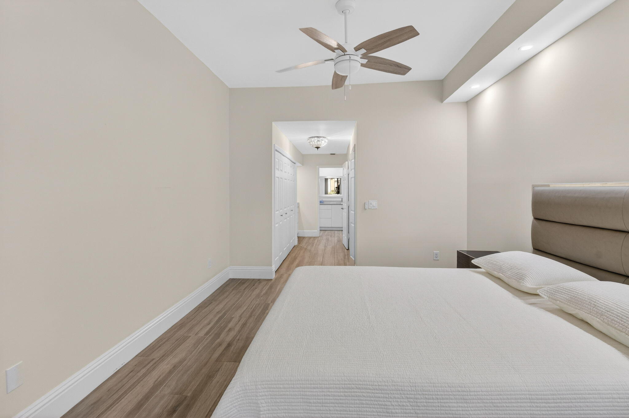 7484 La Paz #103, Boca Raton FL 33433