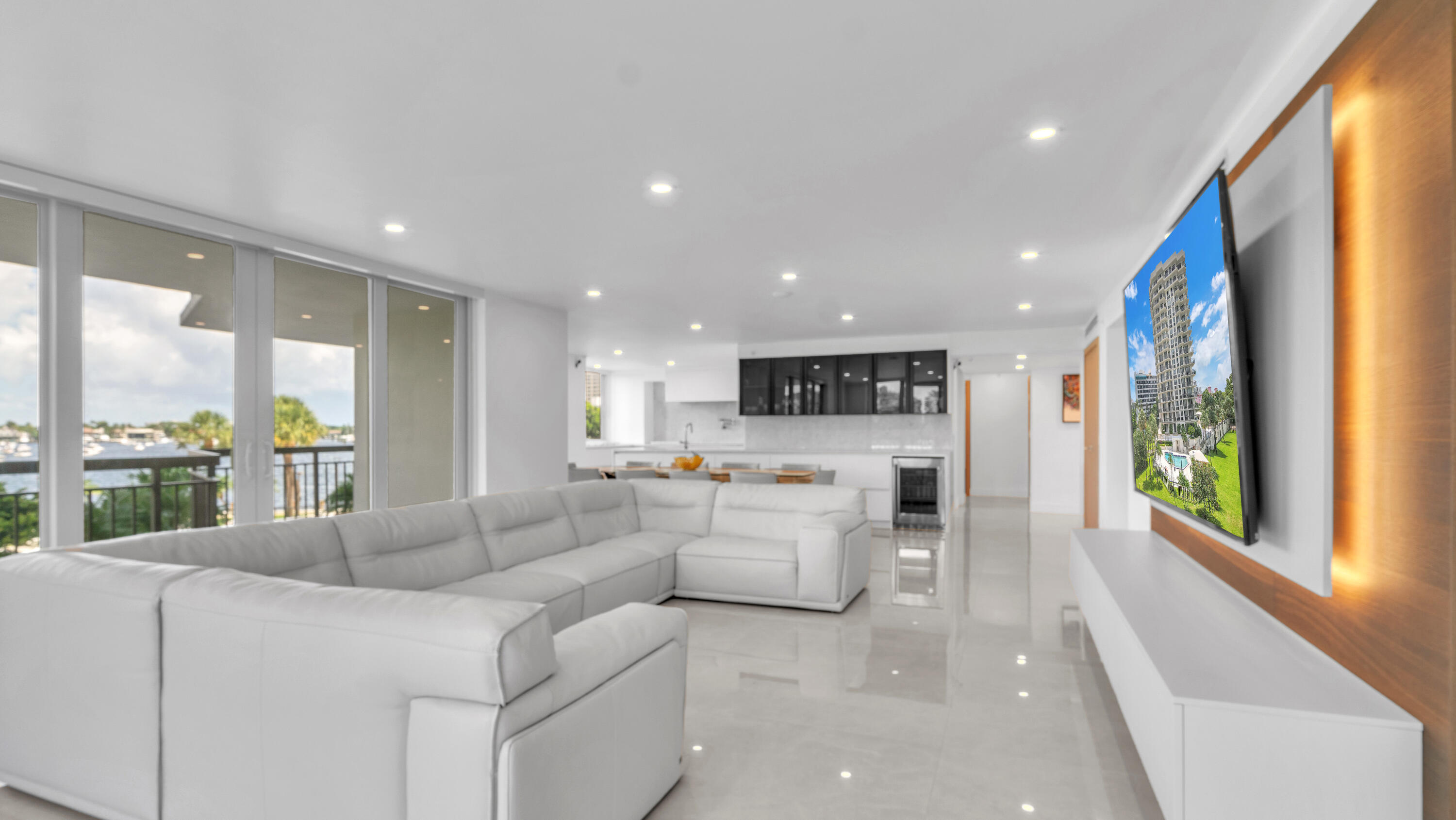 901 E Camino Real #2a, Boca Raton FL 33432