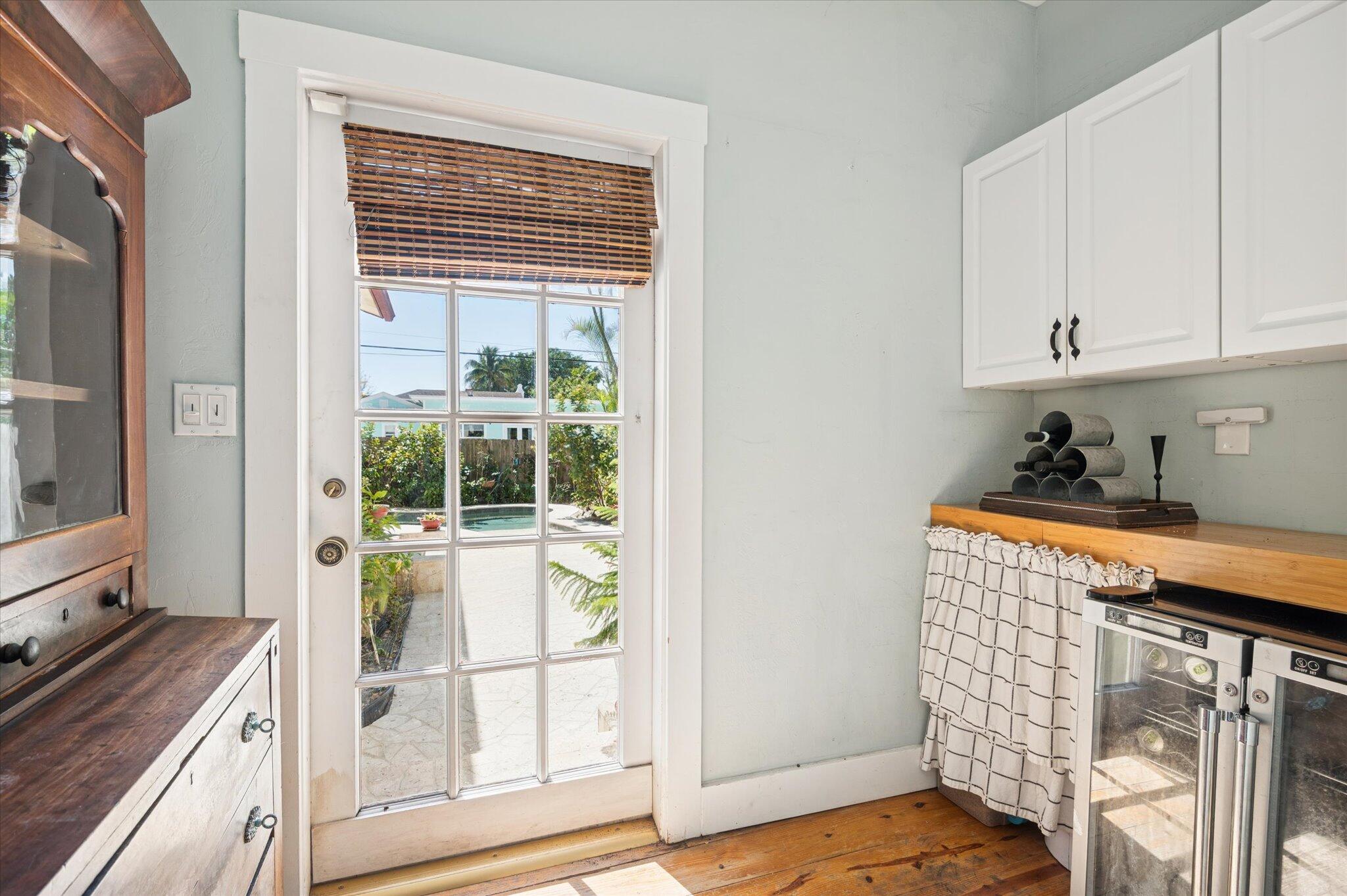 704 SE 8th, Fort Lauderdale FL 33316