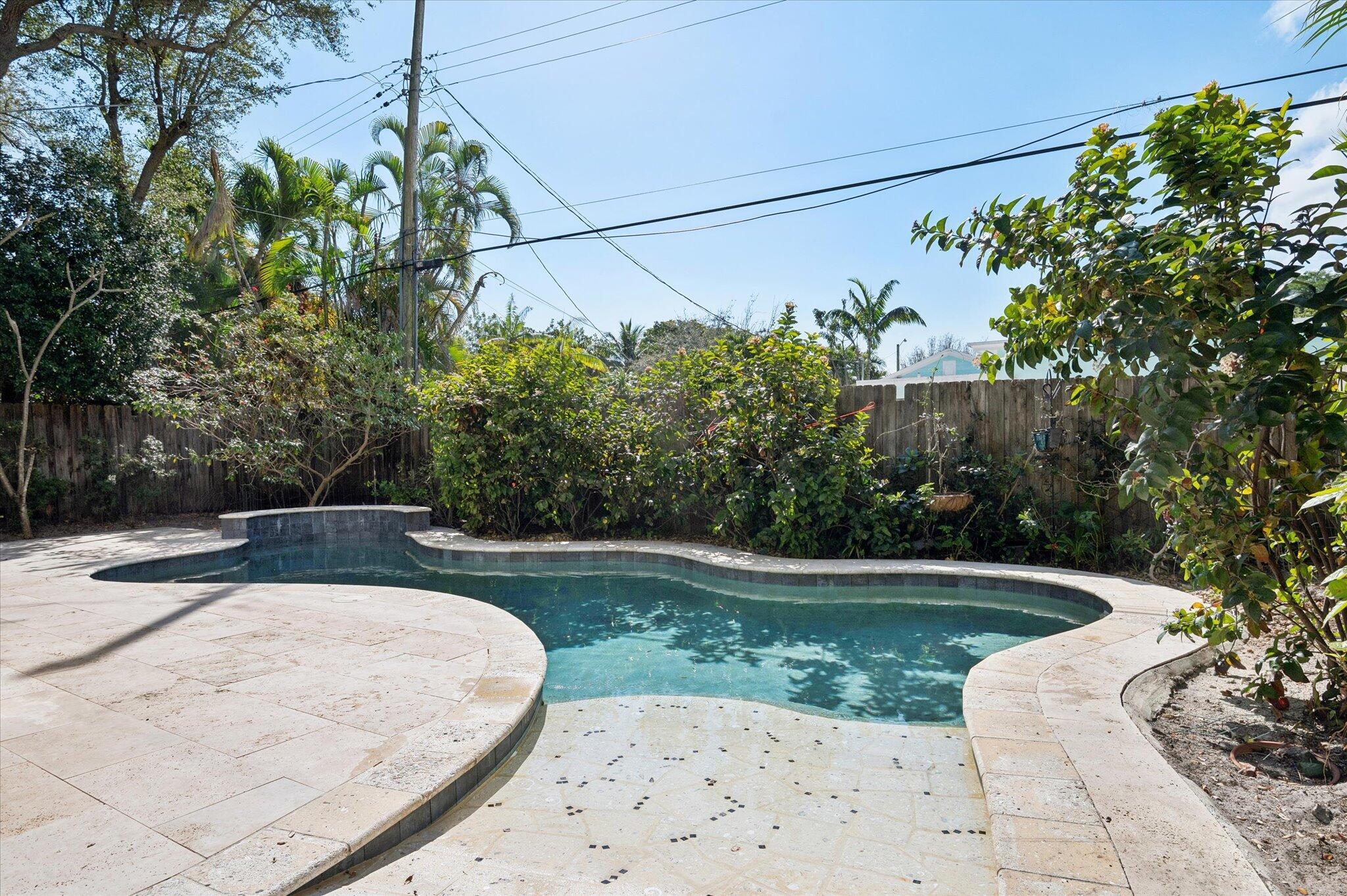 704 SE 8th, Fort Lauderdale FL 33316