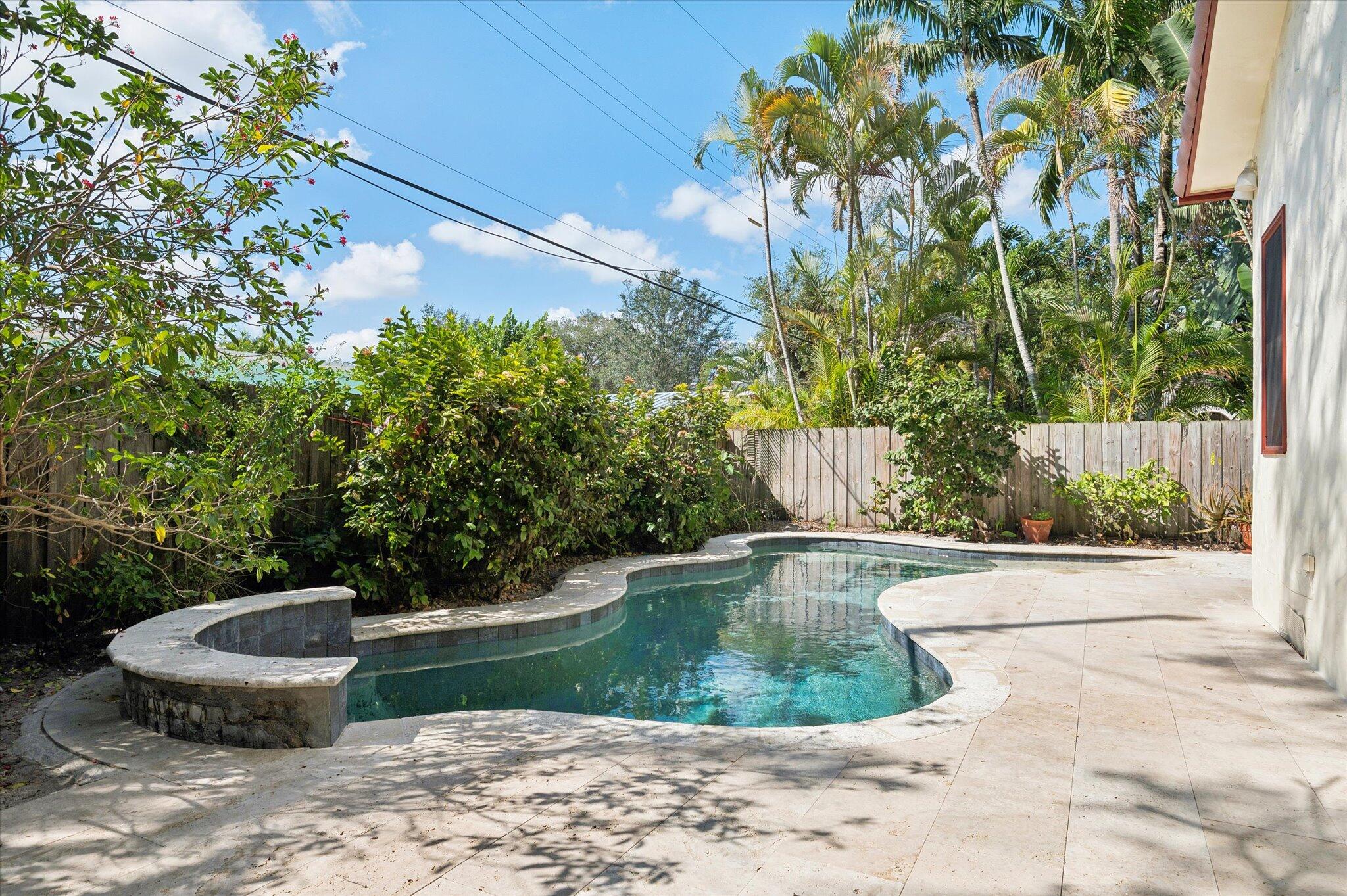 704 SE 8th, Fort Lauderdale FL 33316