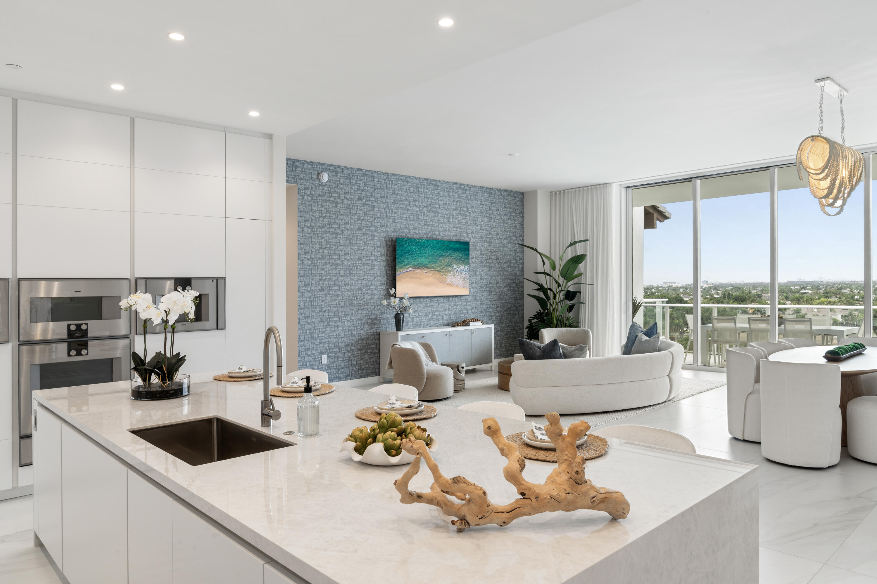 220 SE Mizner #Ph922, Boca Raton FL 33432