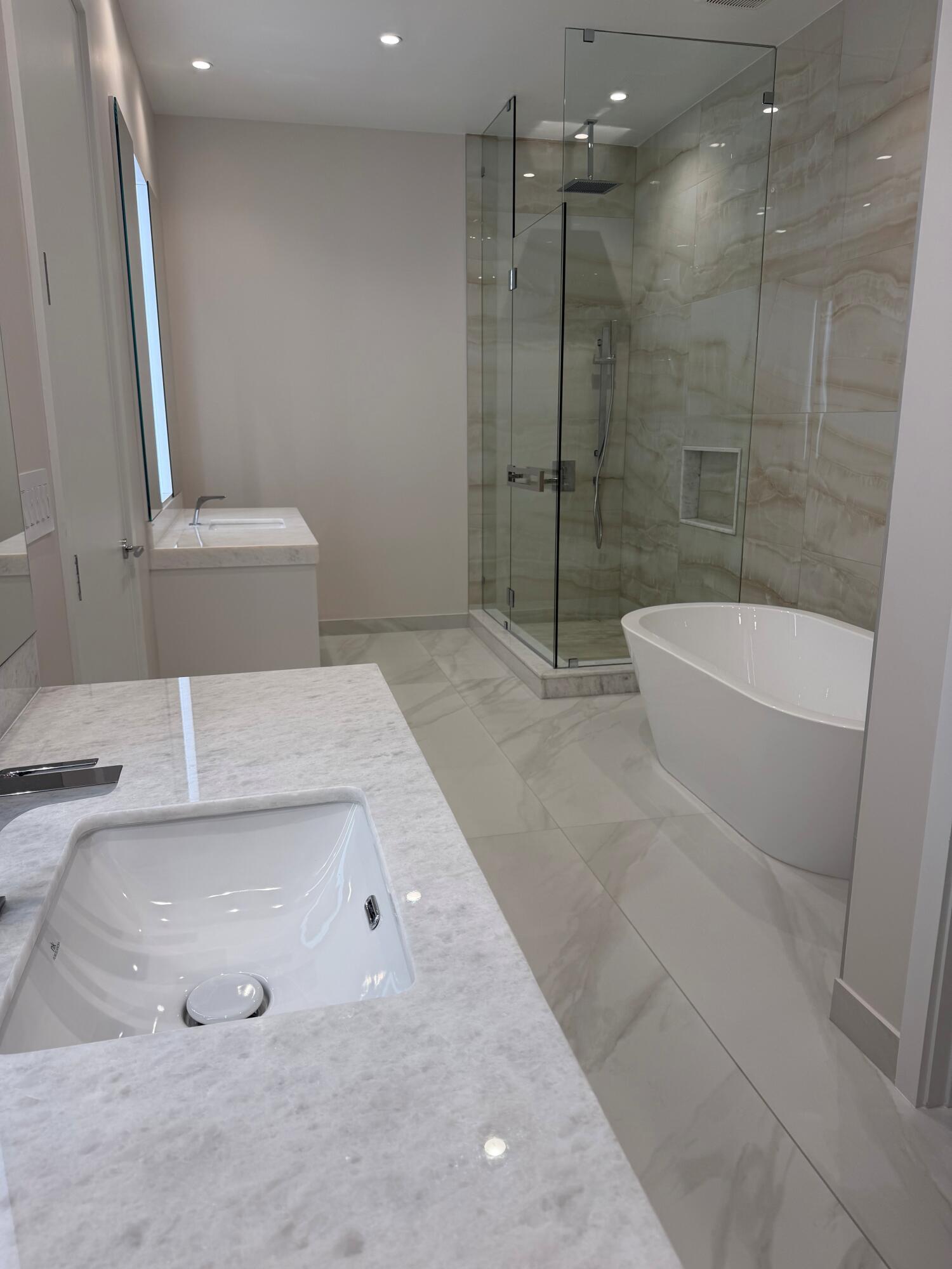 220 SE Mizner #Ph922, Boca Raton FL 33432