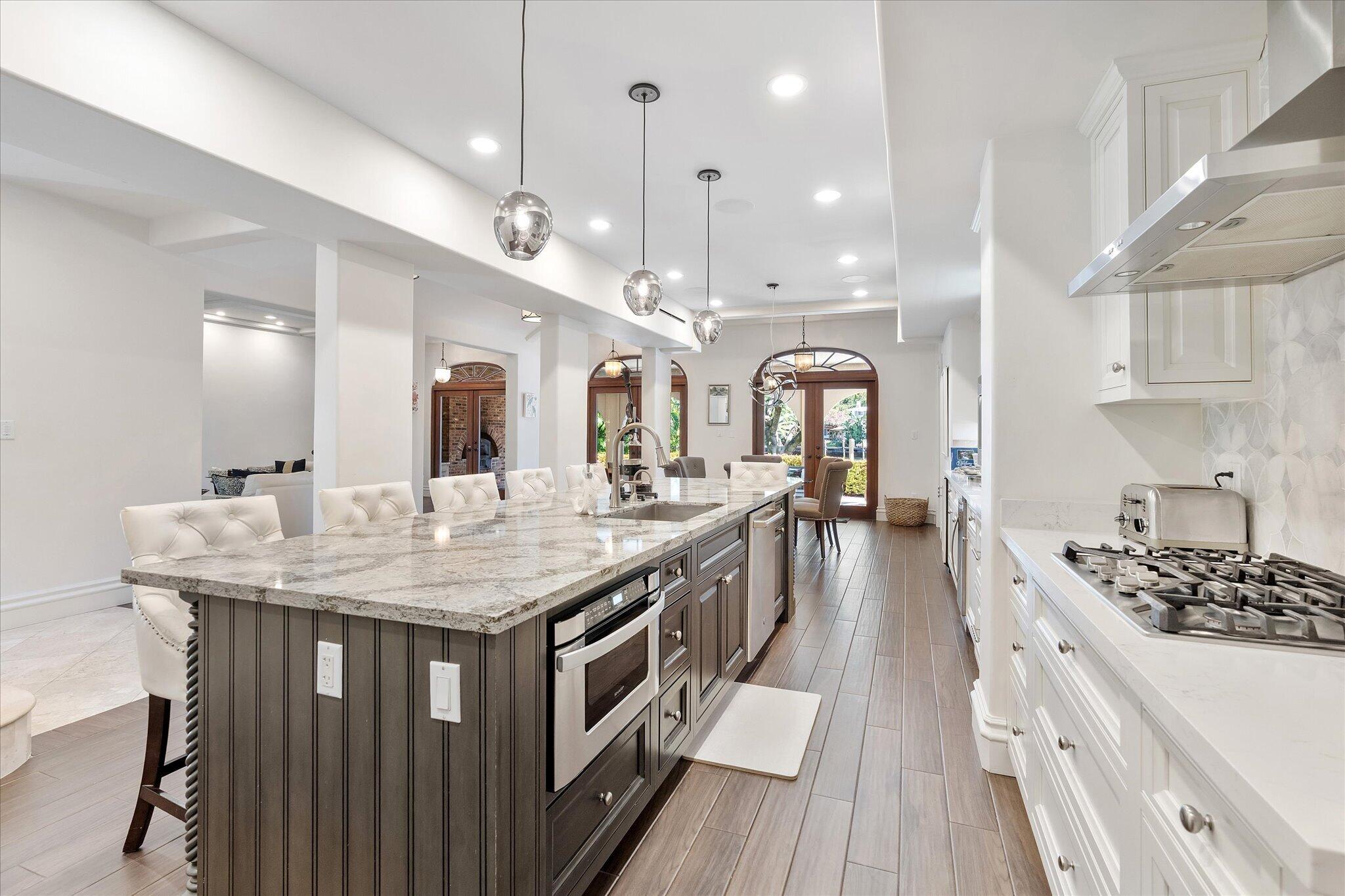 1001 Coconut #1001, Fort Lauderdale FL 33315