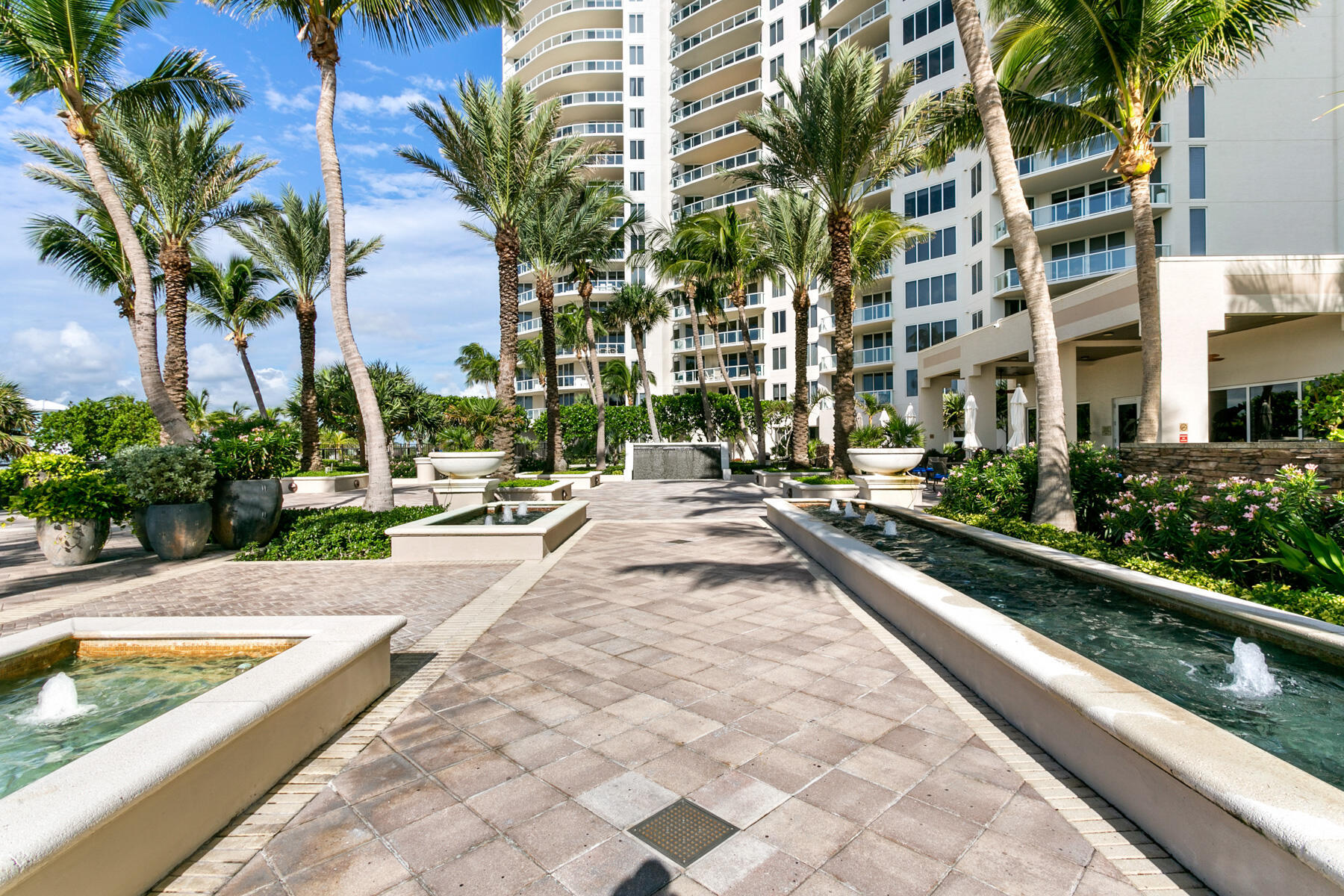 2700 N Ocean #501a, Singer Island FL 33404