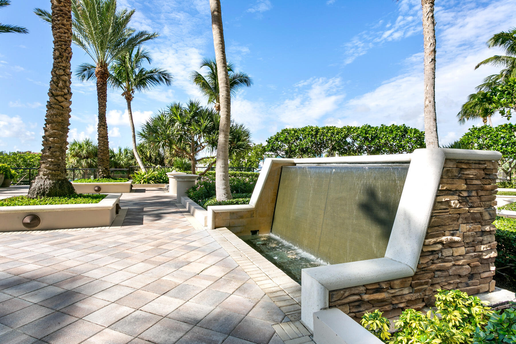 2700 N Ocean #501a, Singer Island FL 33404