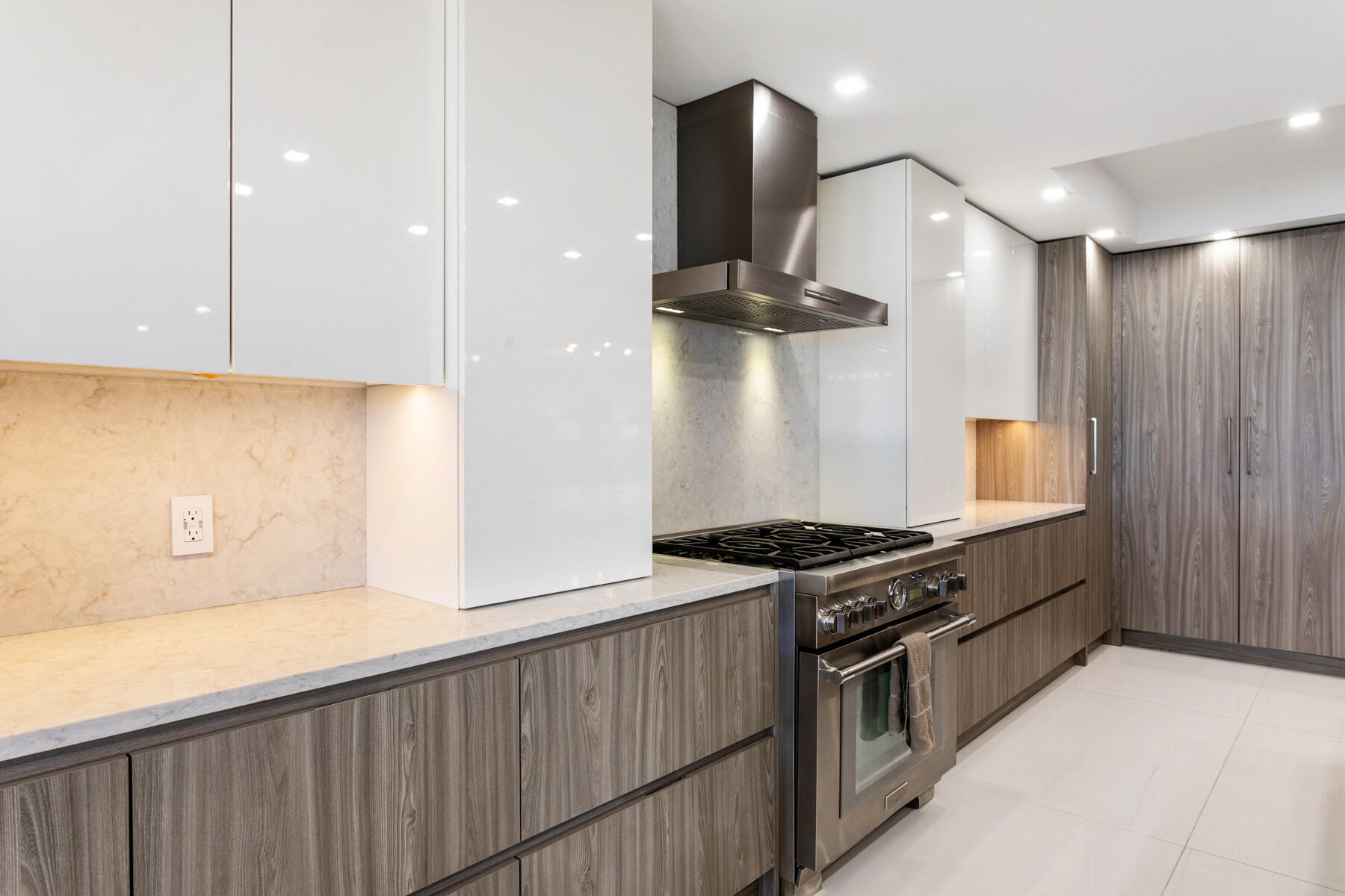 2700 N Ocean #501a, Singer Island FL 33404