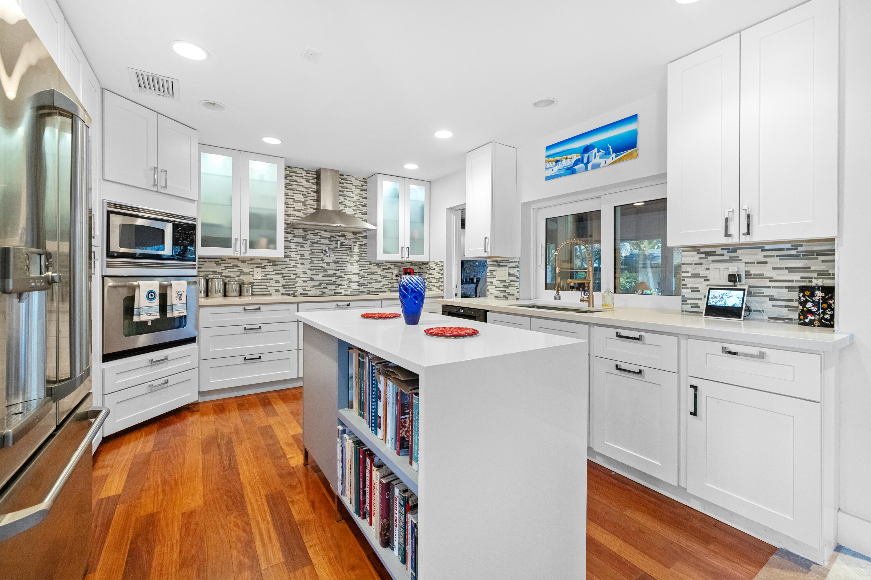 5041 NE 24th, Lighthouse Point FL 33064