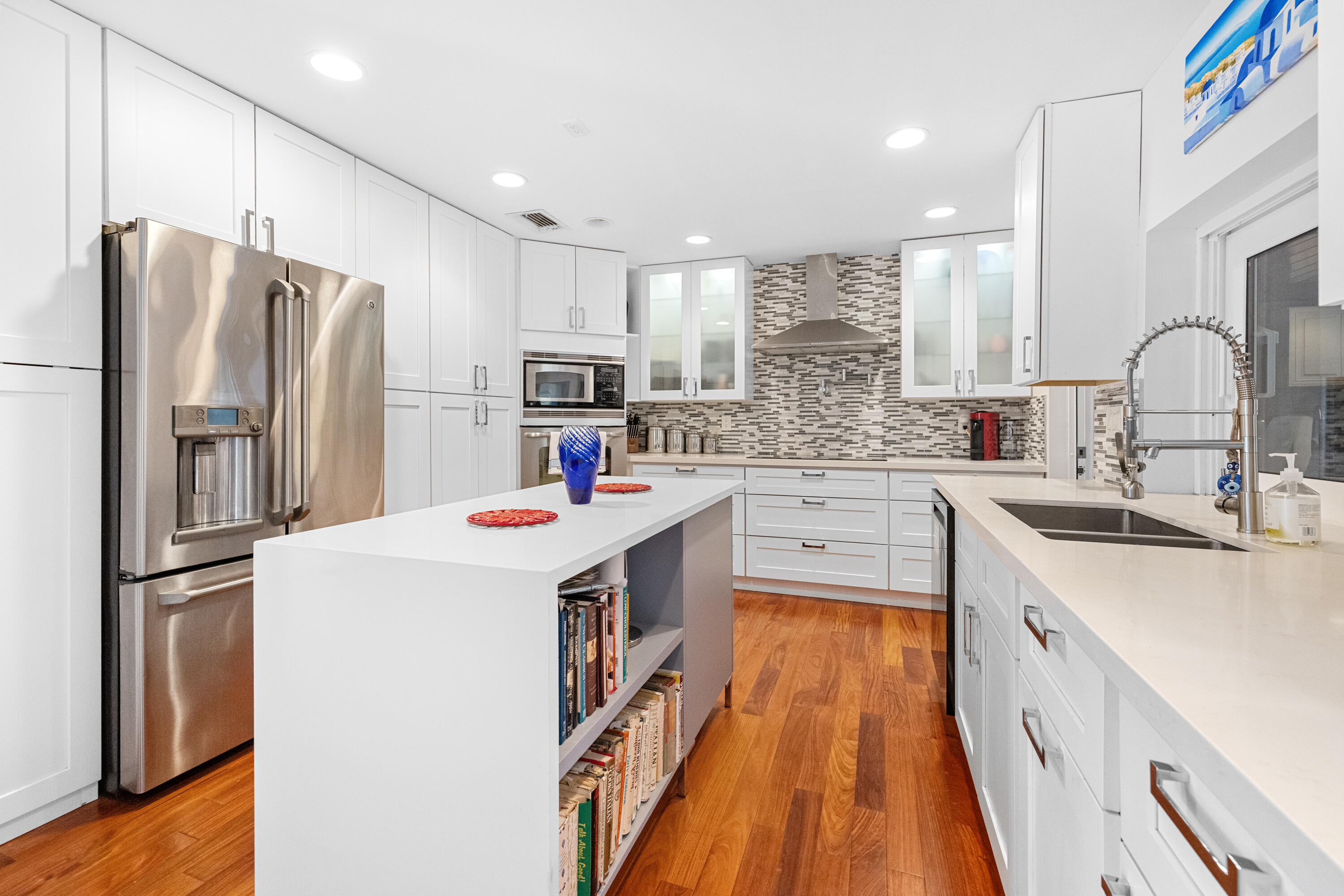5041 NE 24th, Lighthouse Point FL 33064