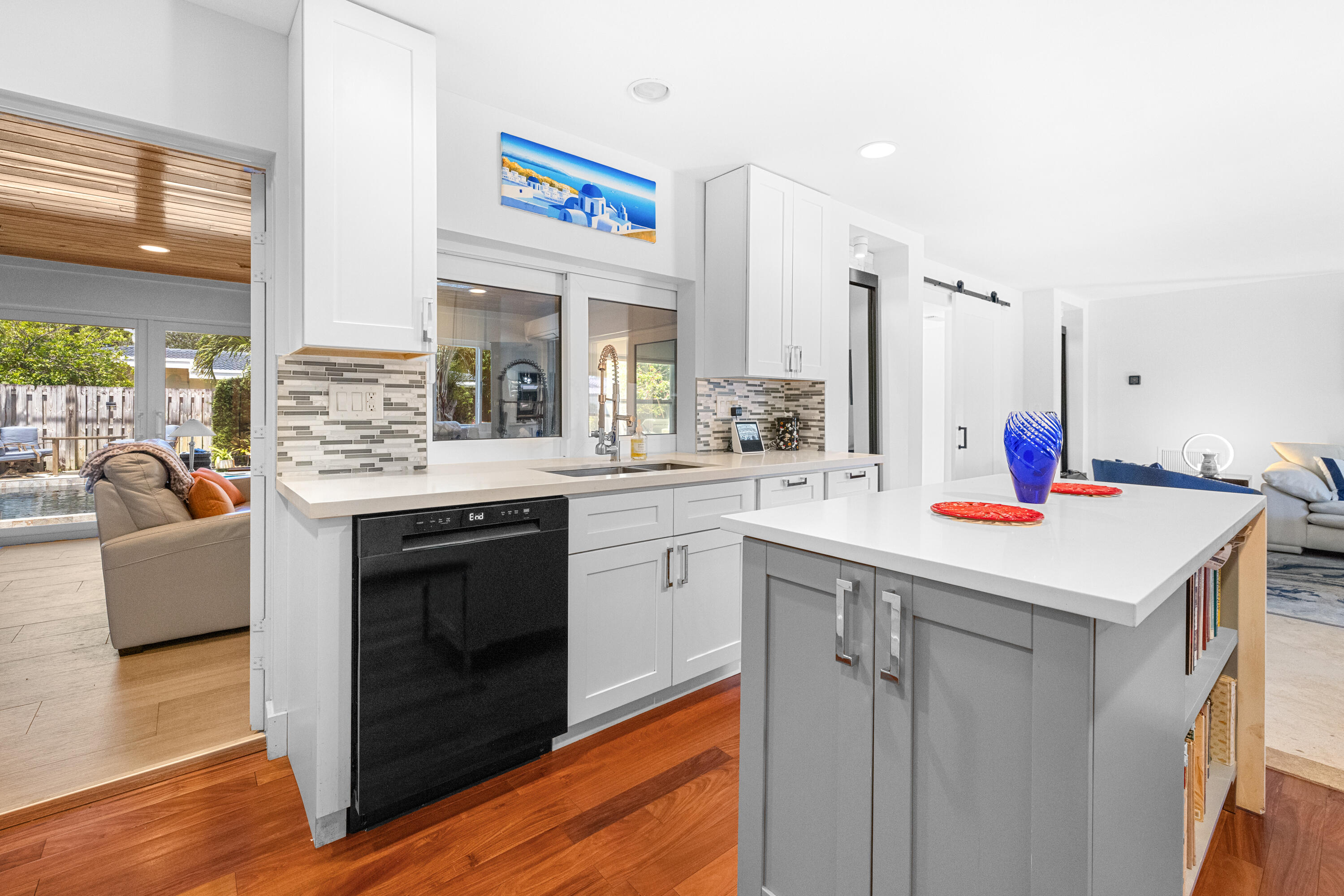 5041 NE 24th, Lighthouse Point FL 33064