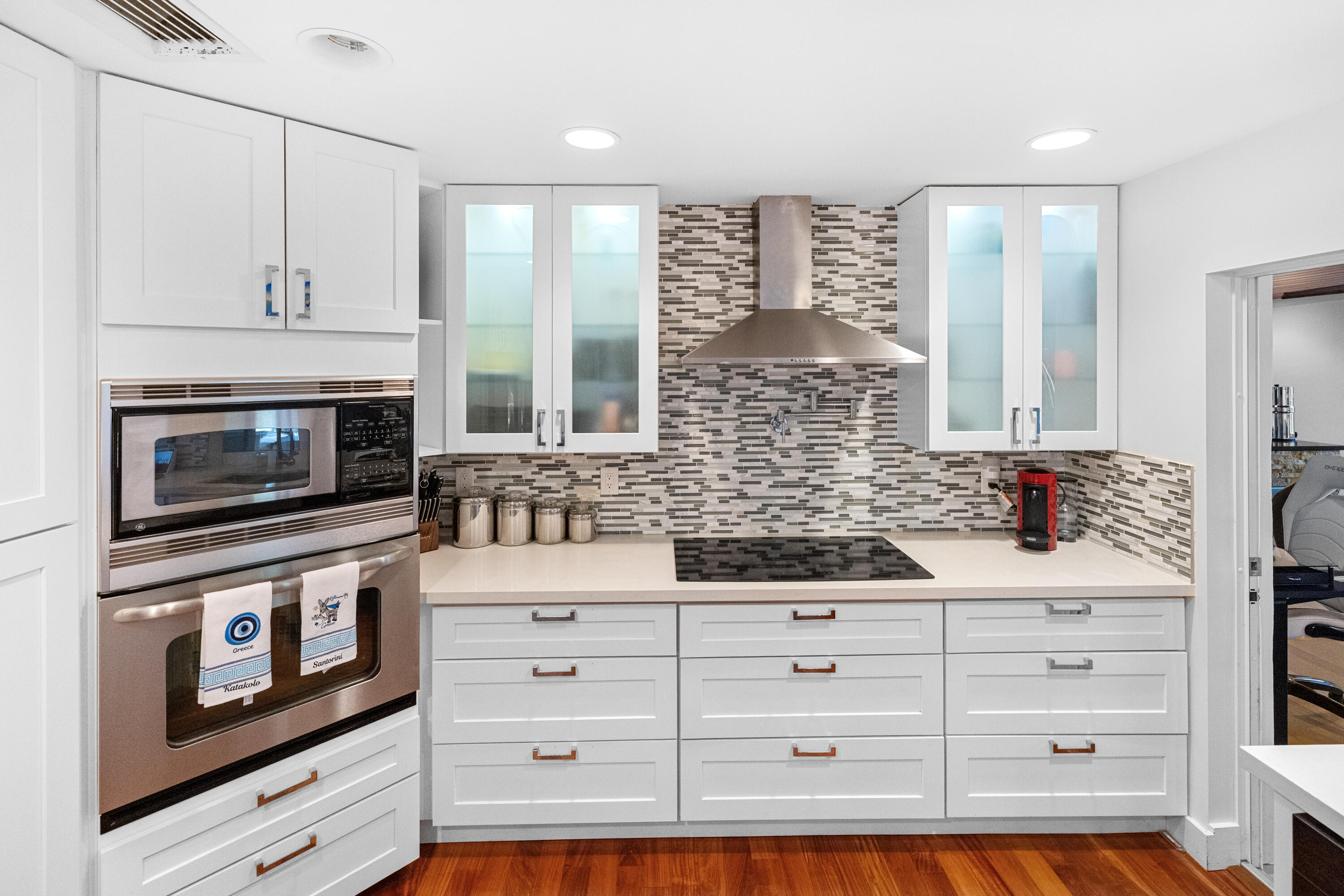 5041 NE 24th, Lighthouse Point FL 33064