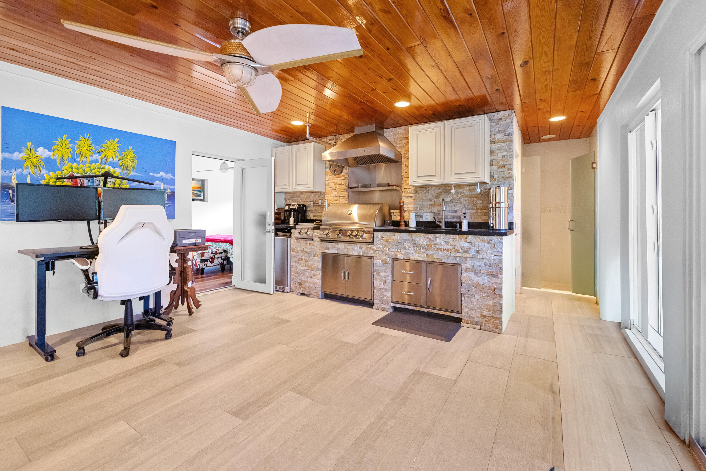 5041 NE 24th, Lighthouse Point FL 33064