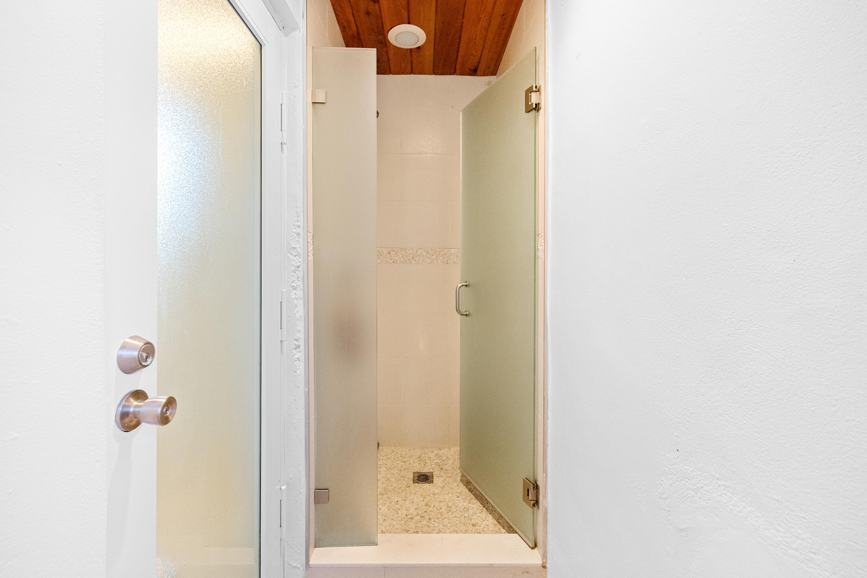 5041 NE 24th, Lighthouse Point FL 33064