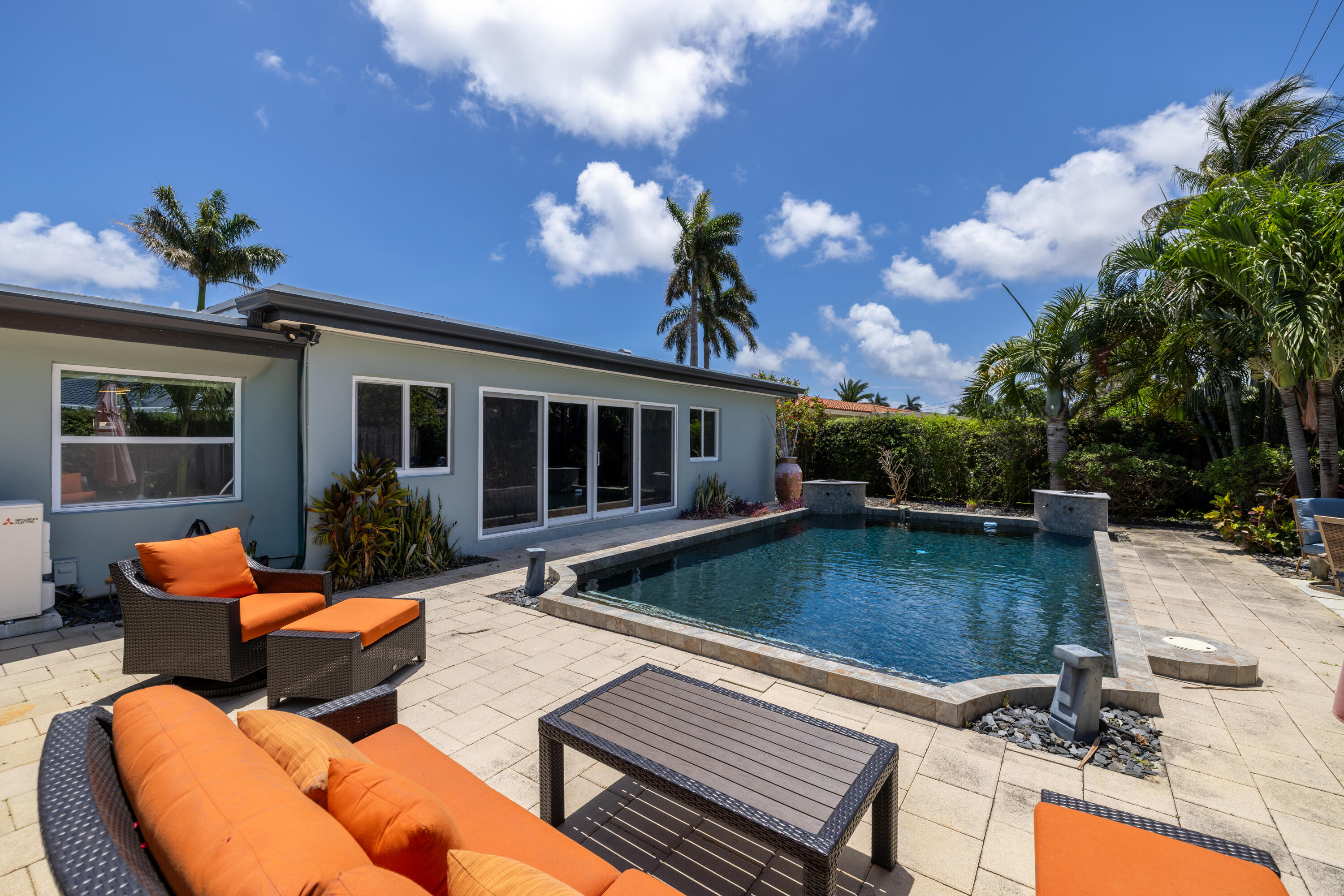 5041 NE 24th, Lighthouse Point FL 33064