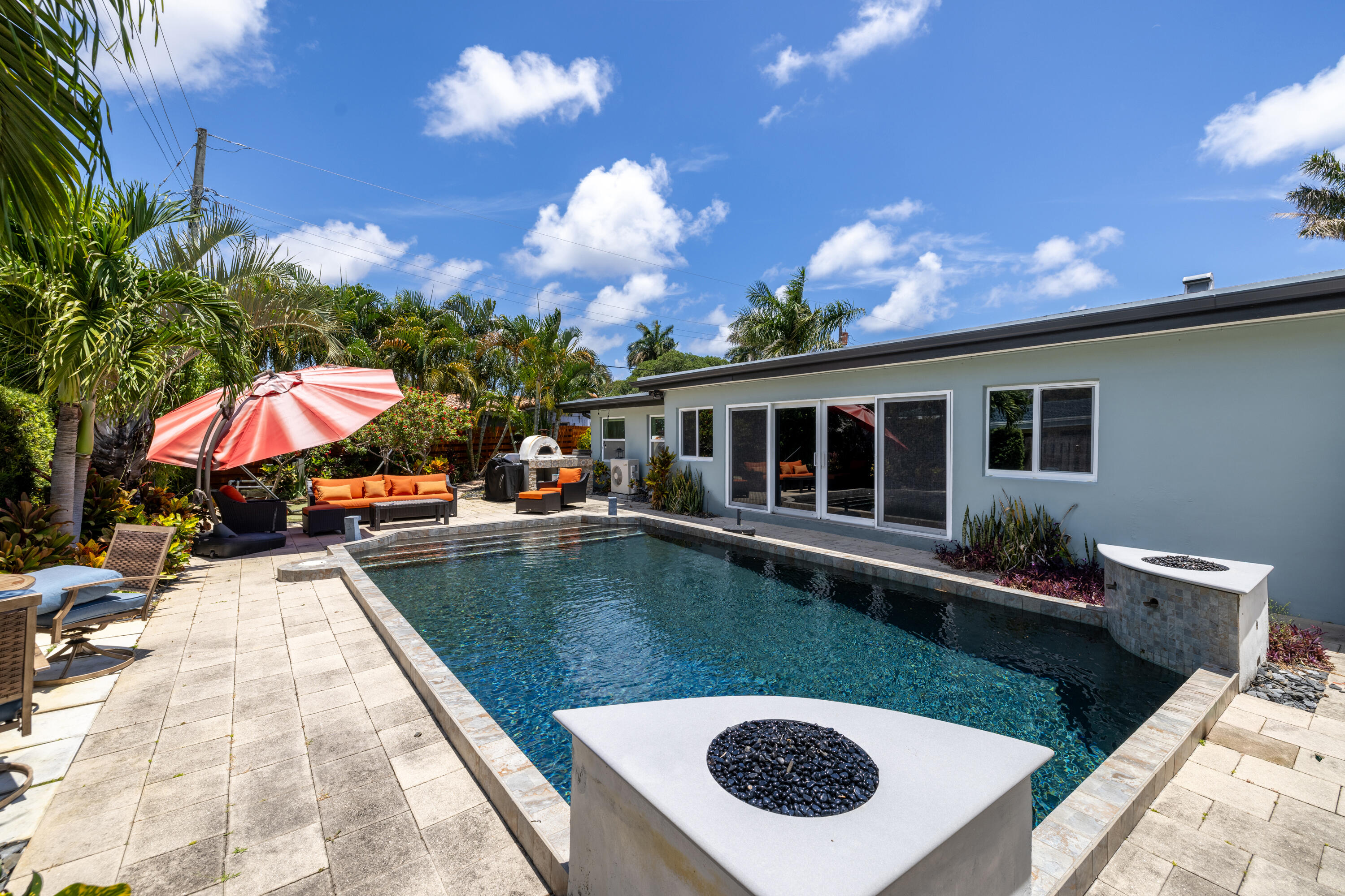 5041 NE 24th, Lighthouse Point FL 33064