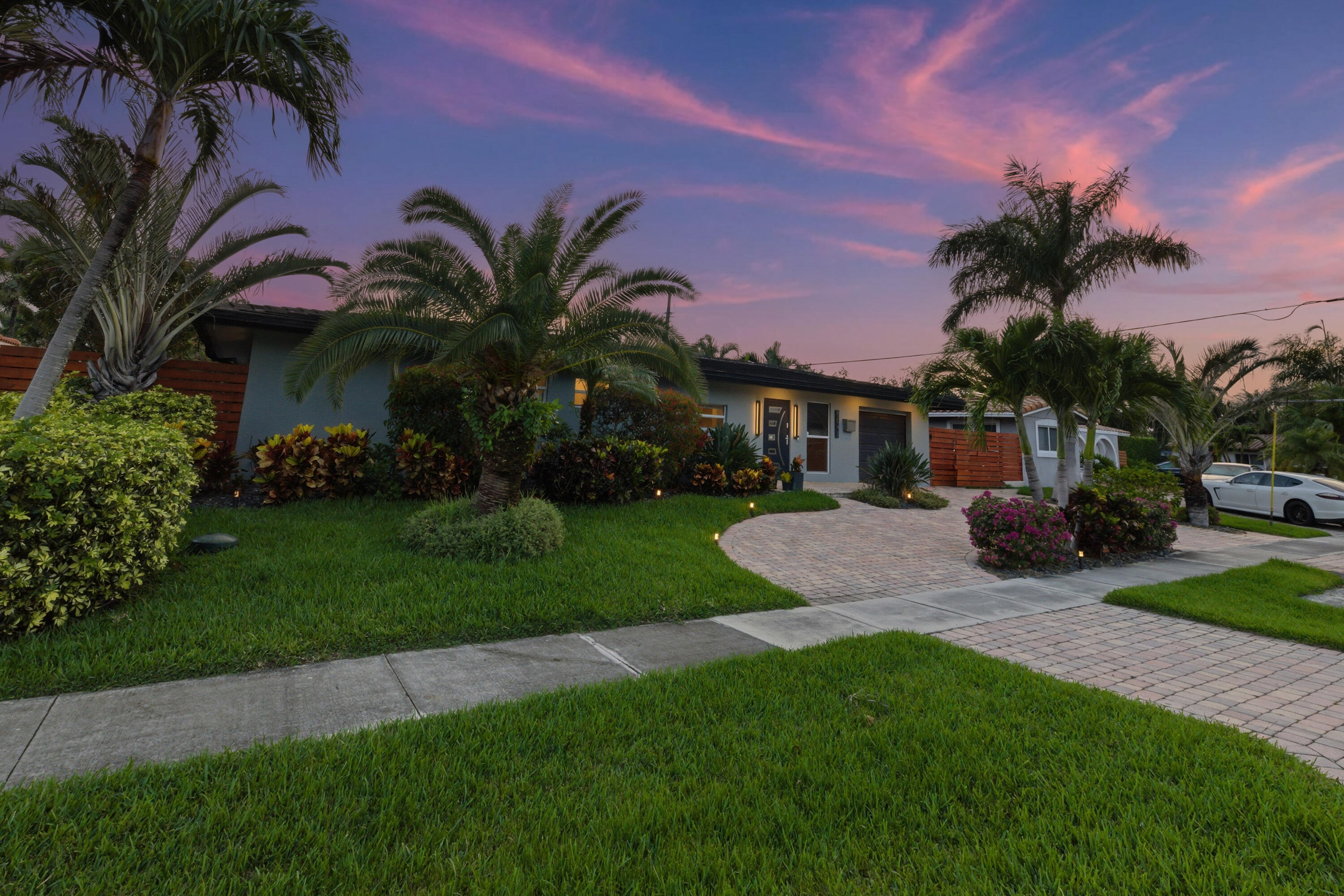 5041 NE 24th, Lighthouse Point FL 33064