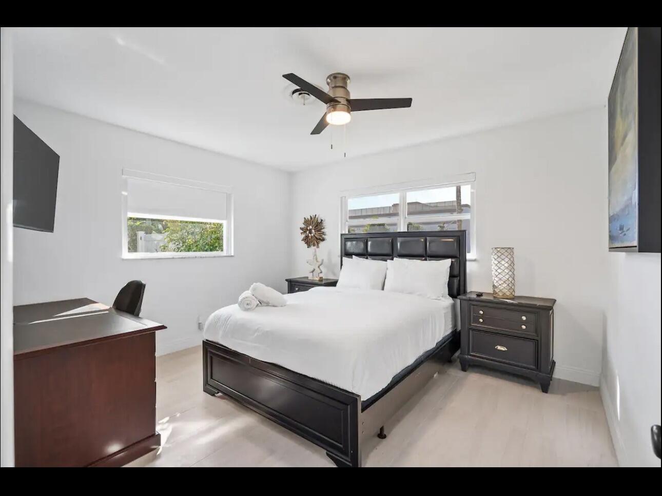 5040 NE 22nd, Lighthouse Point FL 33064