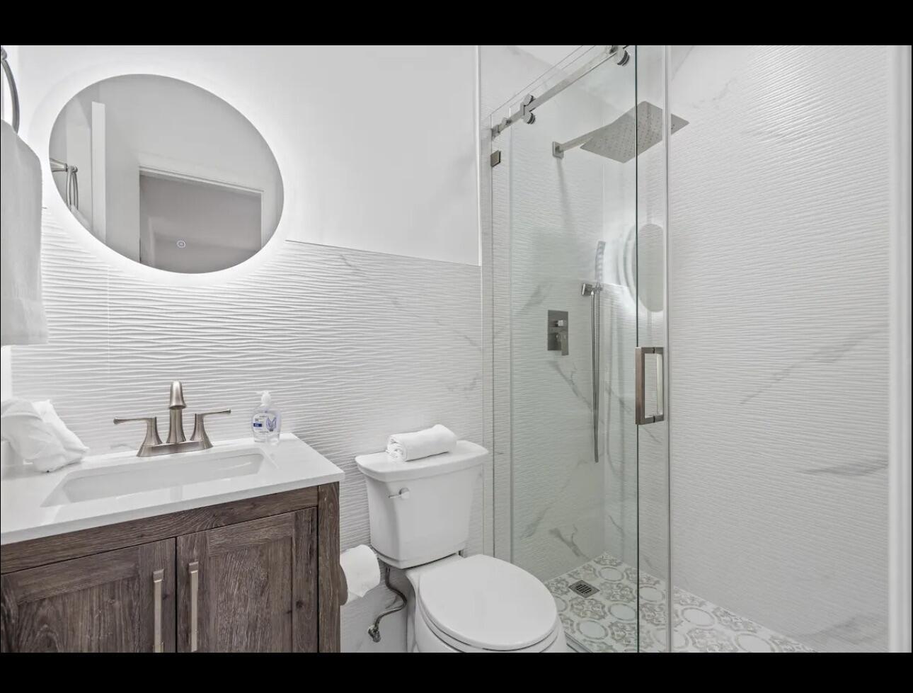 5040 NE 22nd, Lighthouse Point FL 33064