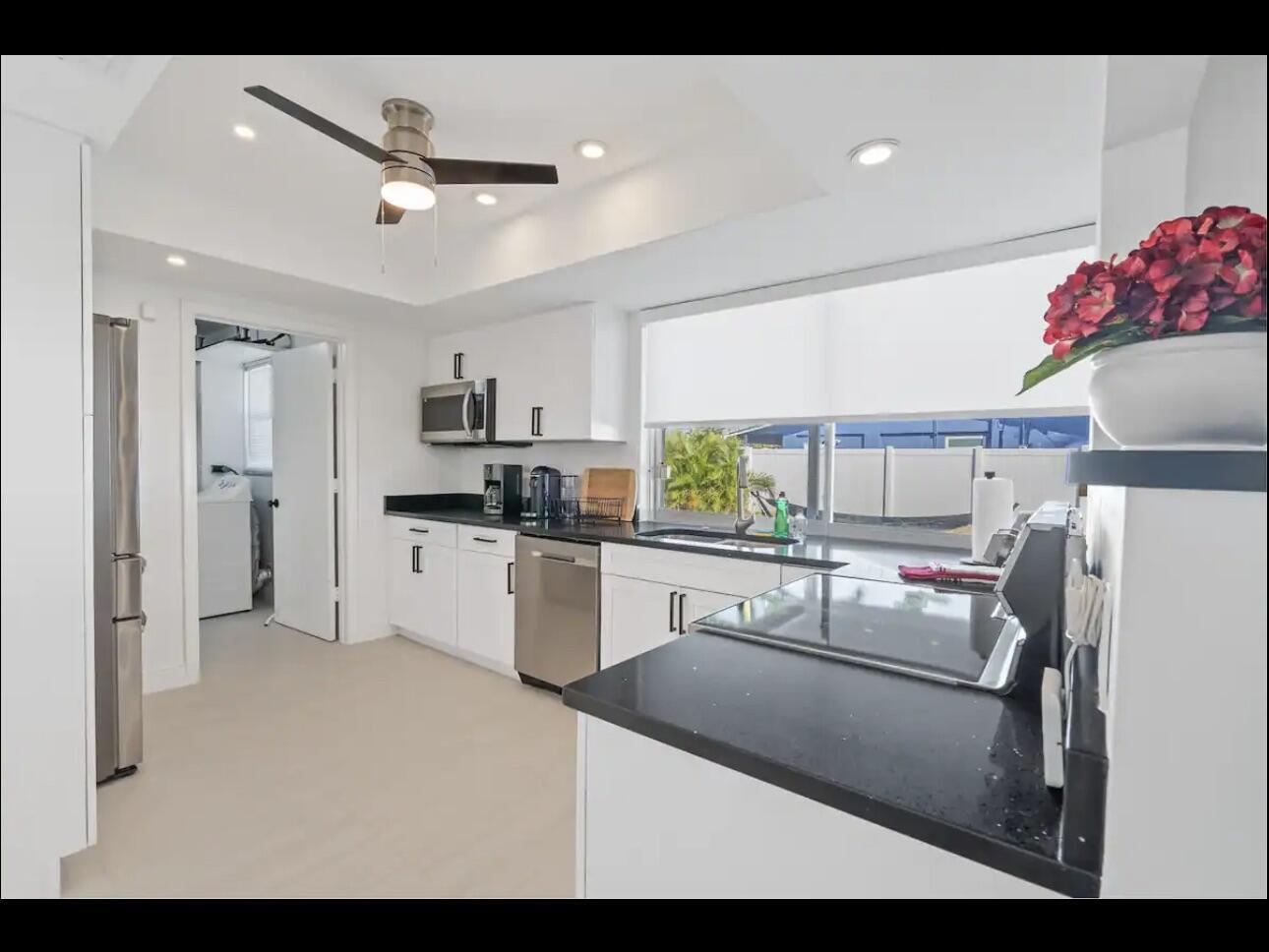 5040 NE 22nd, Lighthouse Point FL 33064