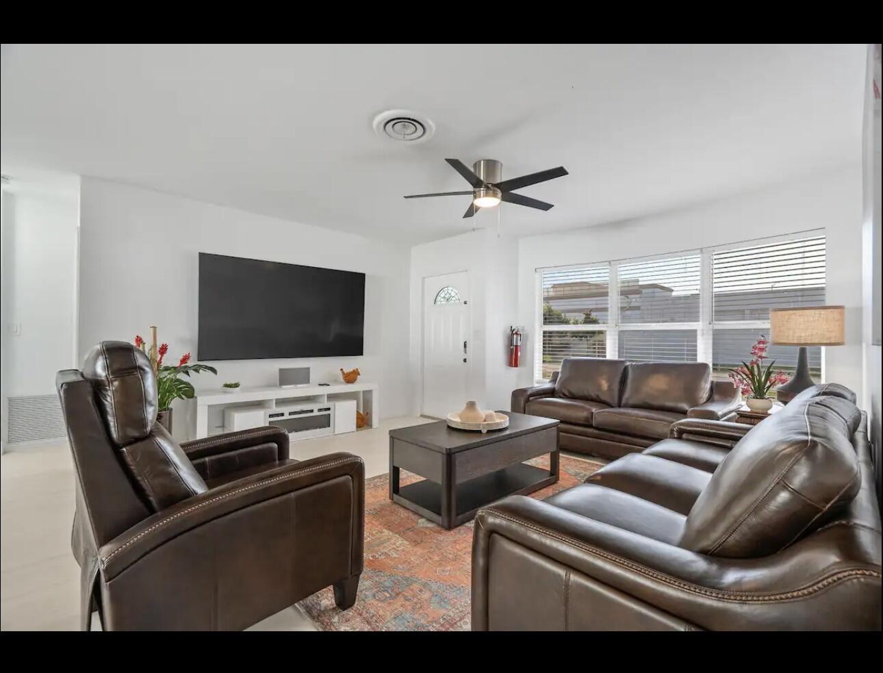 5040 NE 22nd, Lighthouse Point FL 33064