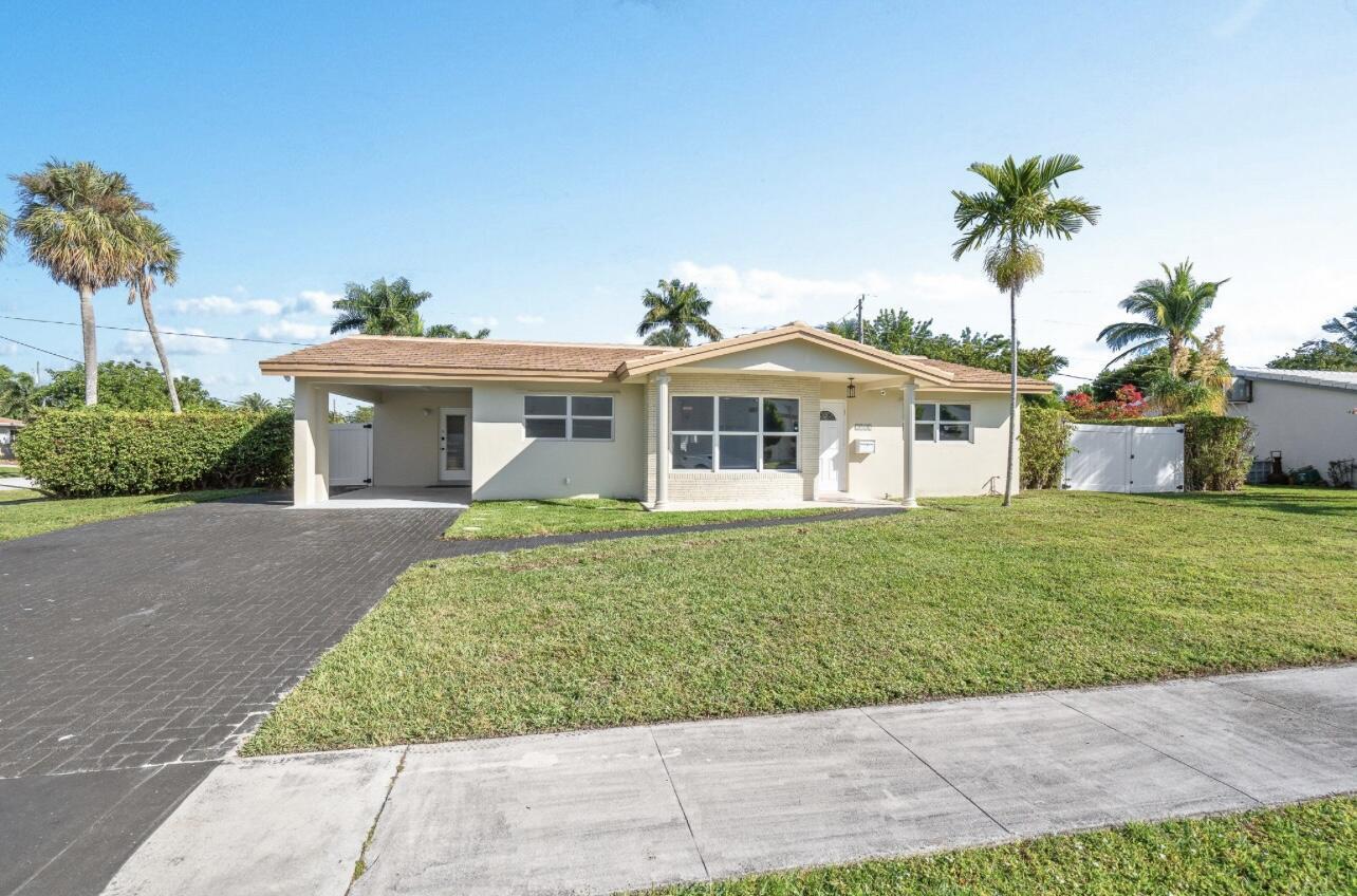 5040 NE 22nd, Lighthouse Point FL 33064