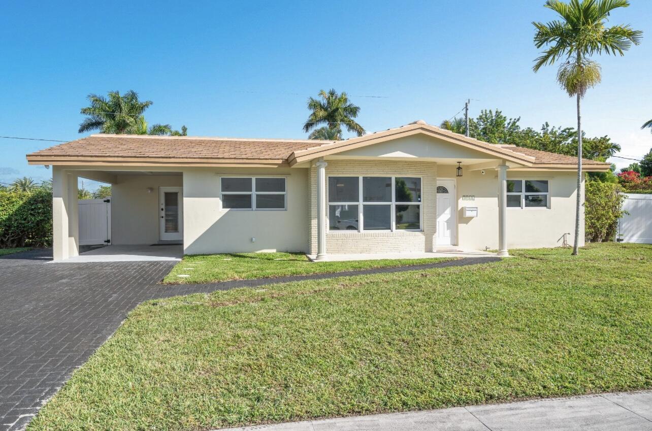 5040 NE 22nd, Lighthouse Point FL 33064