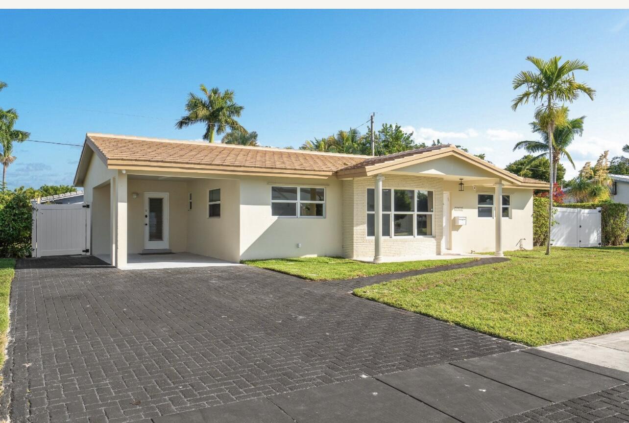 5040 NE 22nd, Lighthouse Point FL 33064