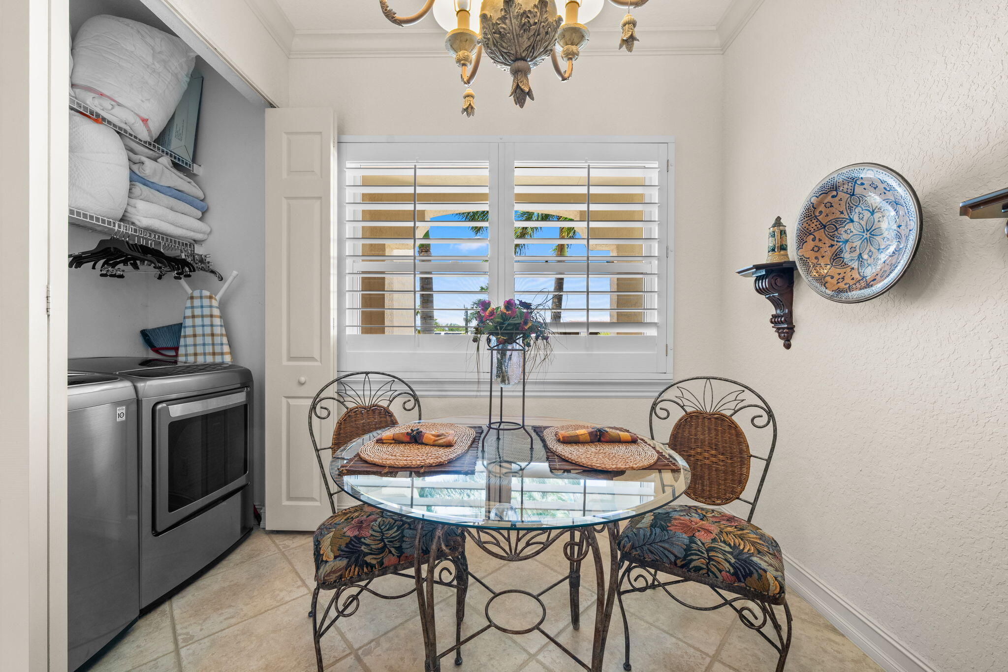 2720 NE 15th #303, Fort Lauderdale FL 33304
