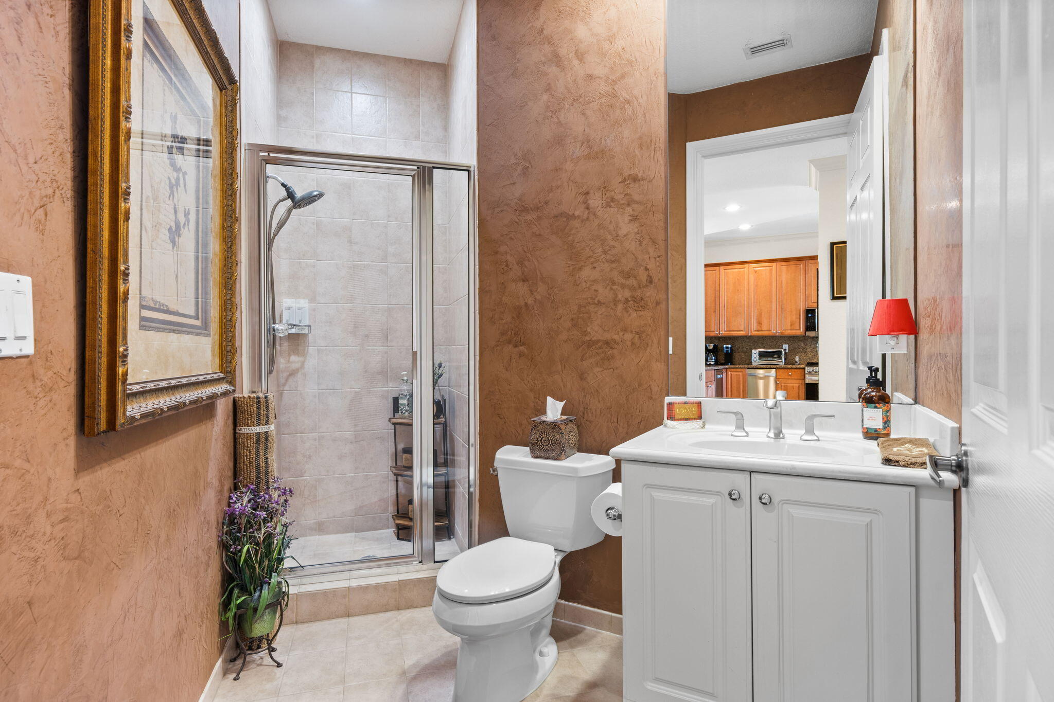 2720 NE 15th #303, Fort Lauderdale FL 33304