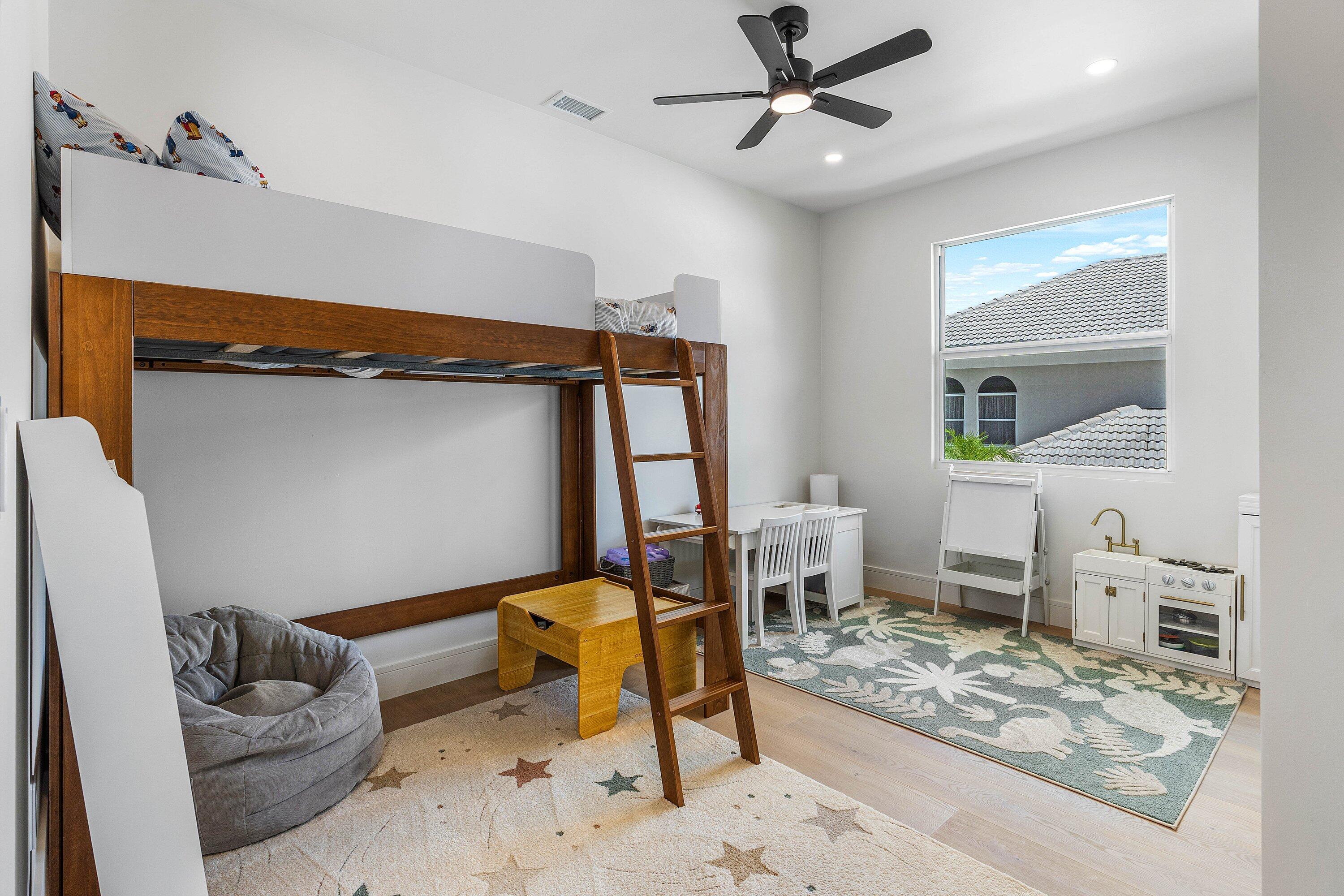 9701 Spray, West Palm Beach FL 33411