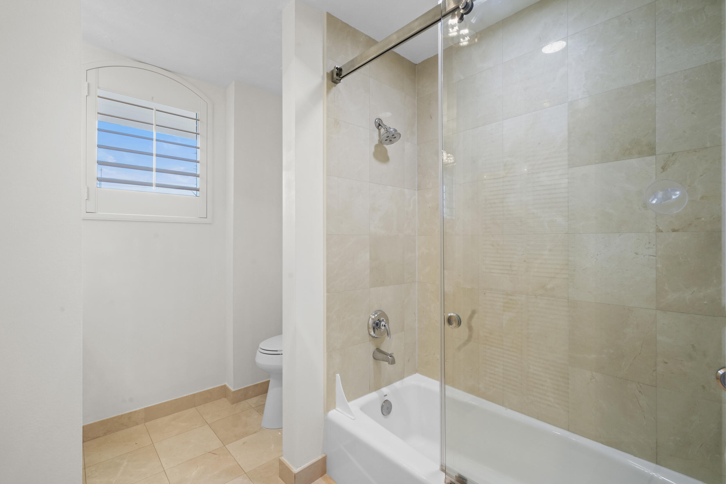 800 Ocean #205, Juno Beach FL 33408