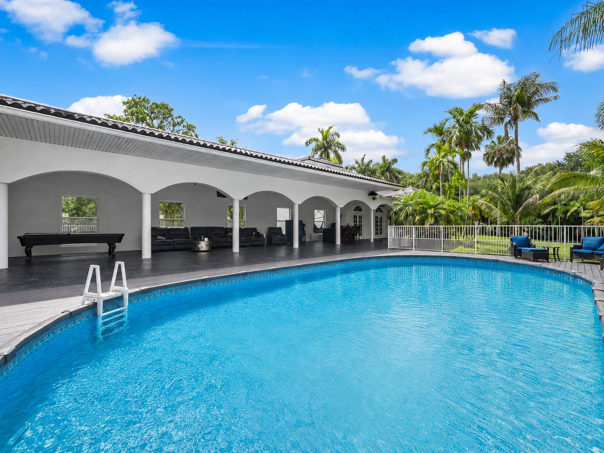 6911 NW 84th, Parkland FL 33067