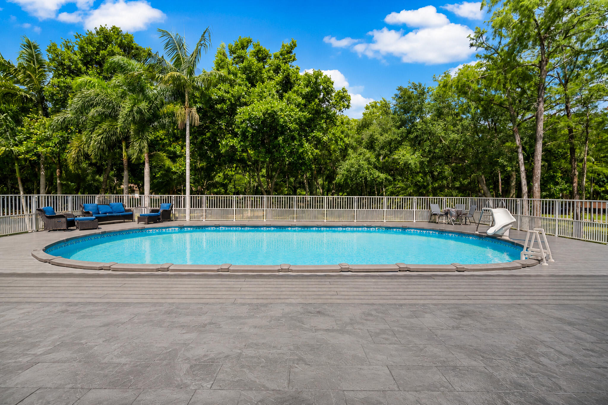 6911 NW 84th, Parkland FL 33067