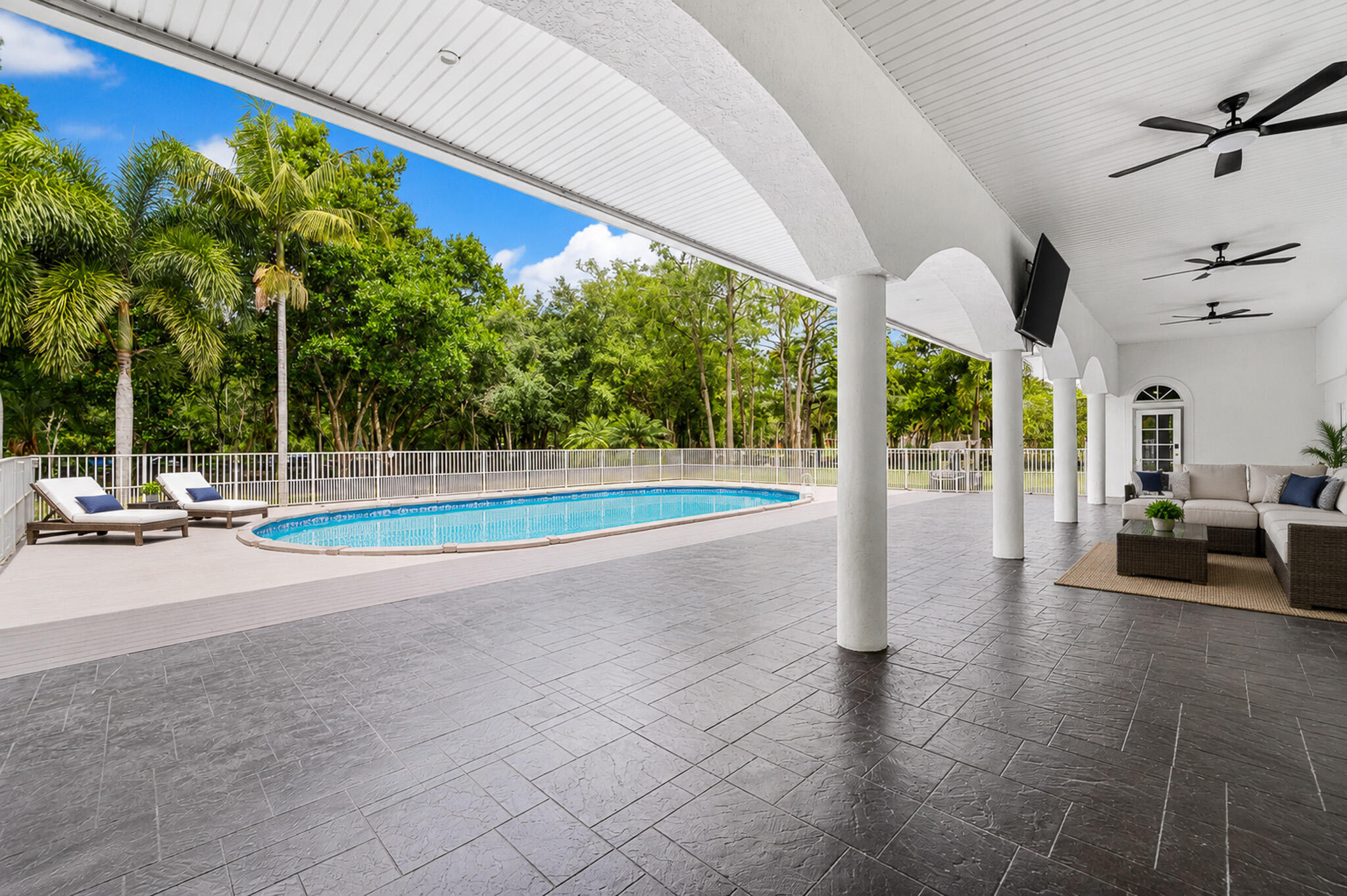 6911 NW 84th, Parkland FL 33067