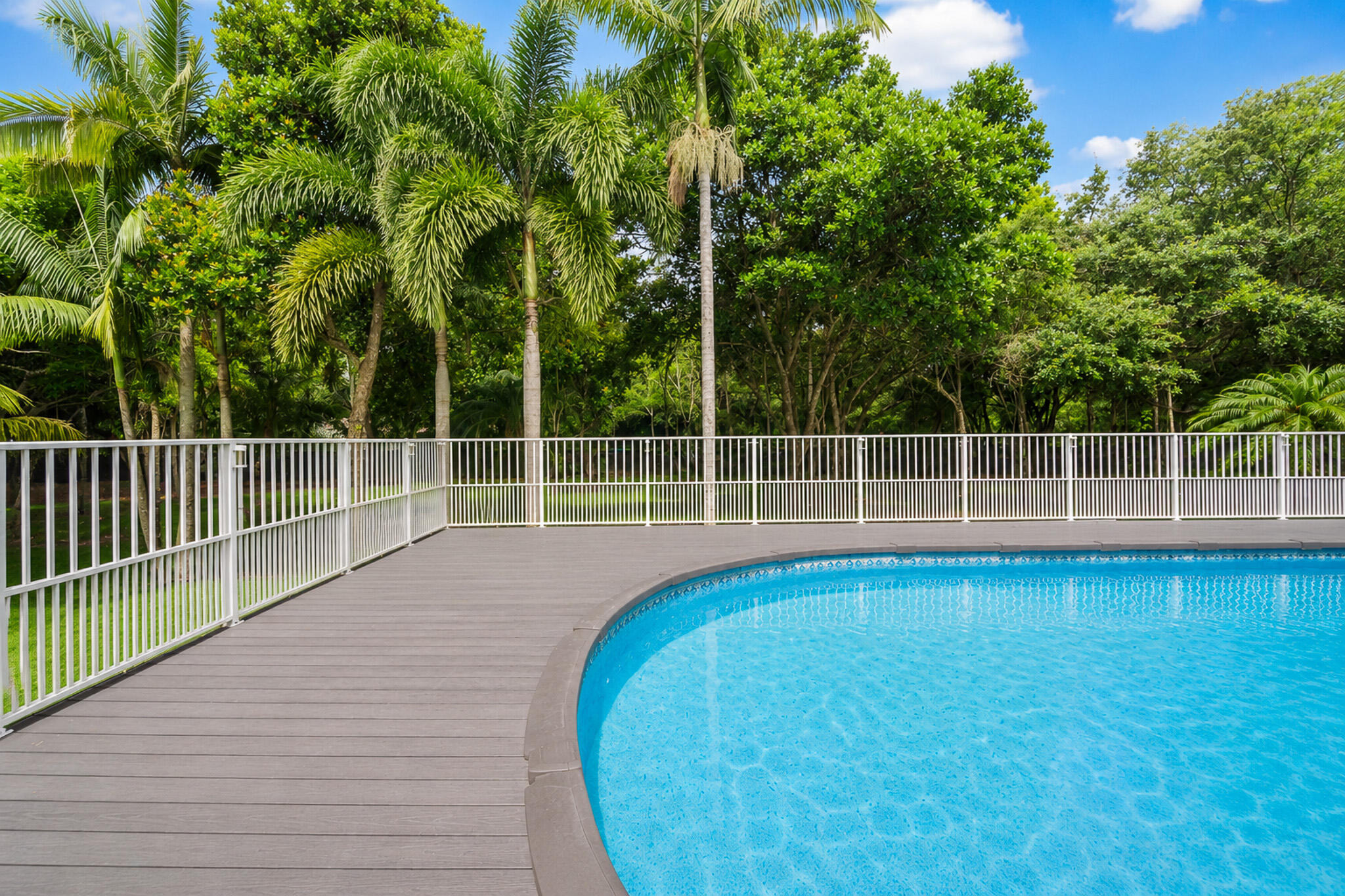 6911 NW 84th, Parkland FL 33067