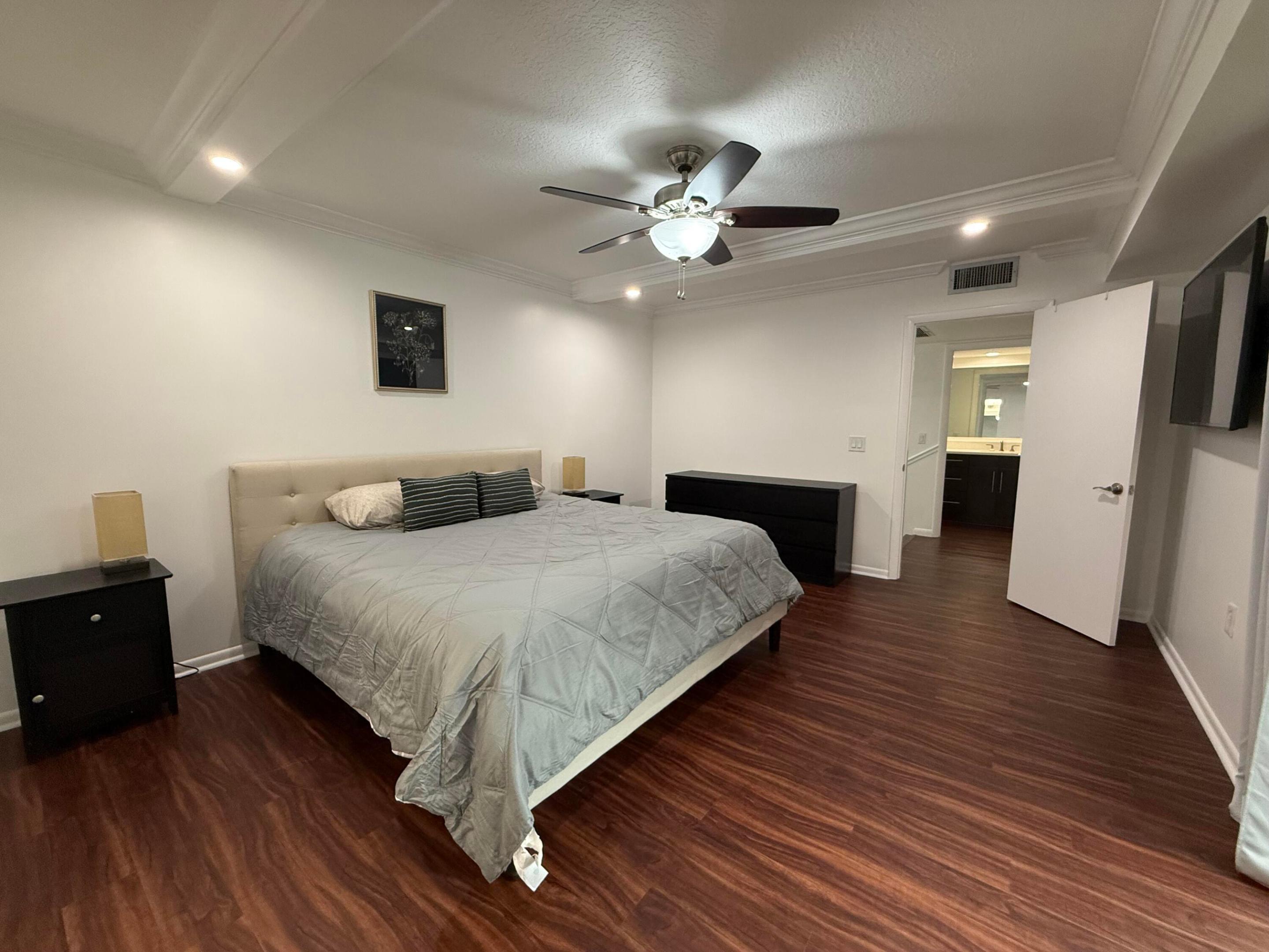 2410 24th, Palm Beach Gardens FL 33418