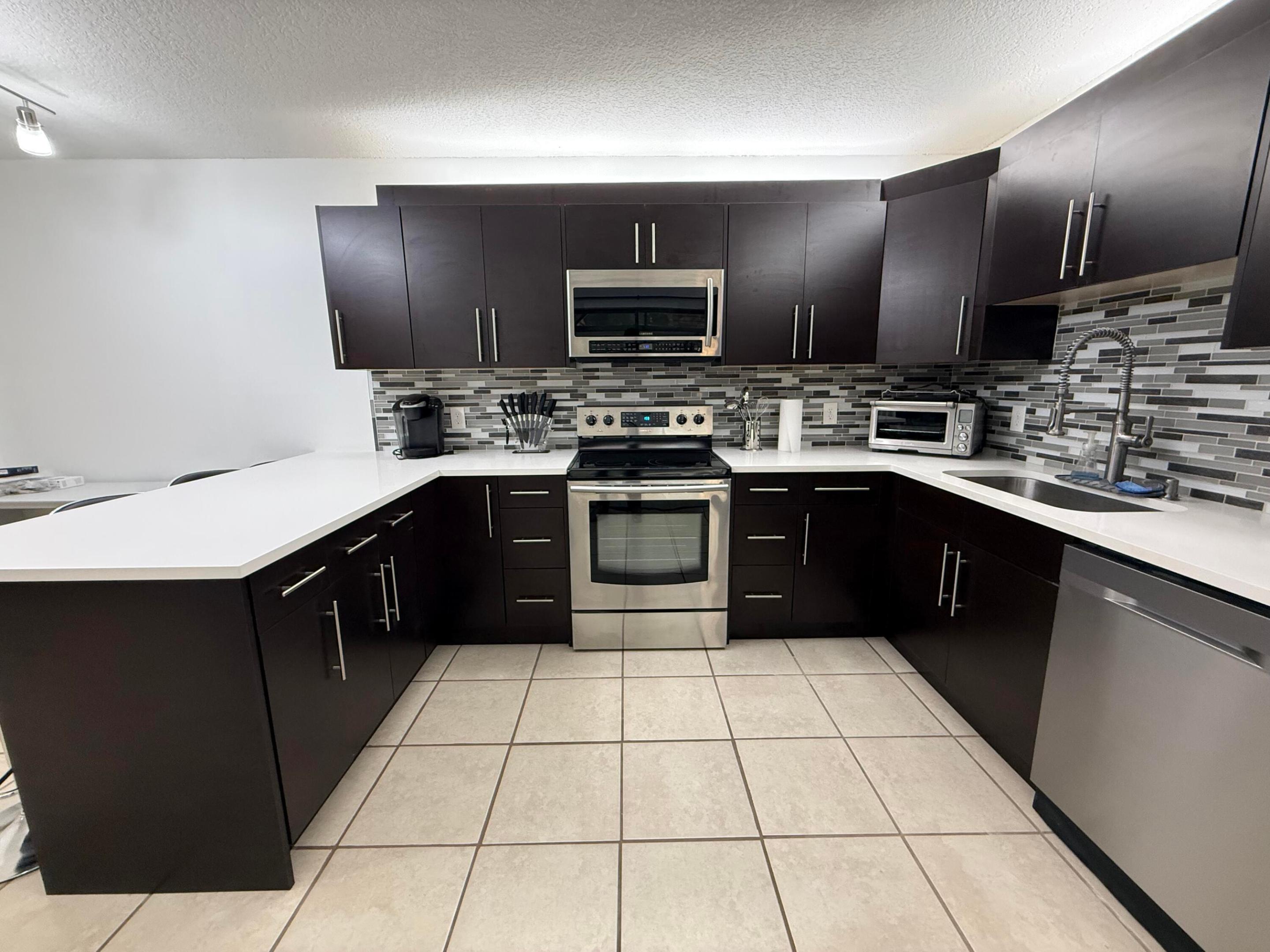 2410 24th, Palm Beach Gardens FL 33418