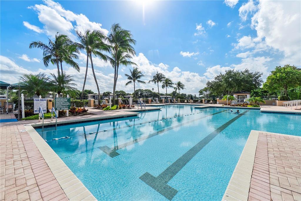 7647 Southampton #308, Tamarac FL 33321