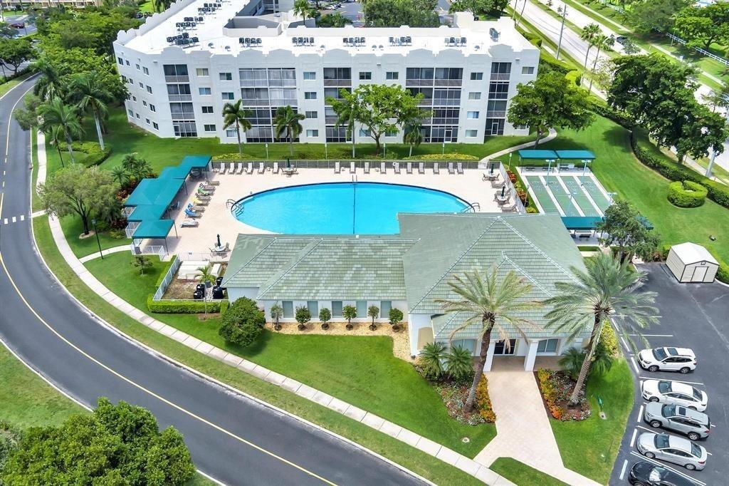 7647 Southampton #308, Tamarac FL 33321
