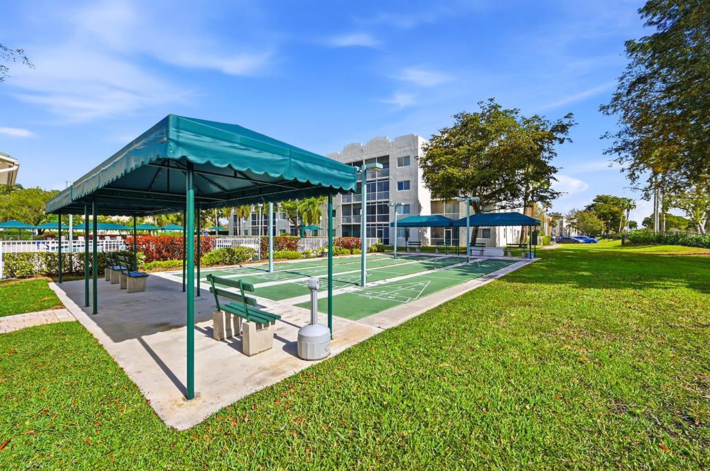 7647 Southampton #308, Tamarac FL 33321