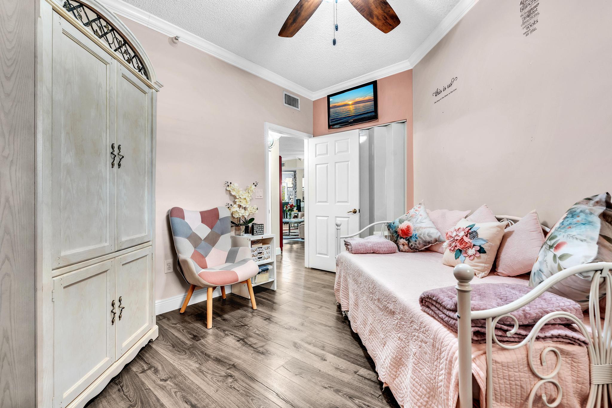 7647 Southampton #308, Tamarac FL 33321