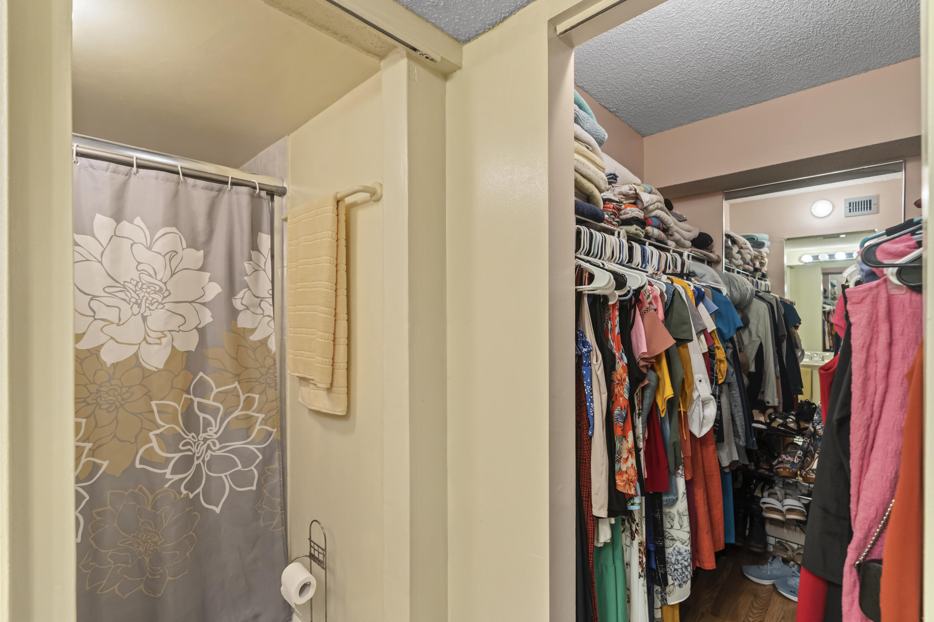 3100 NW 46th #107, Oakland Park FL 33309