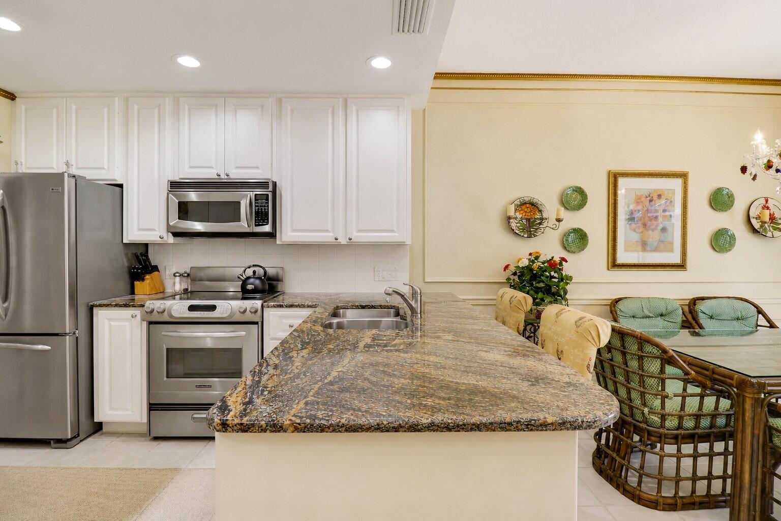 77 Laurel Oaks, Tequesta FL 33469