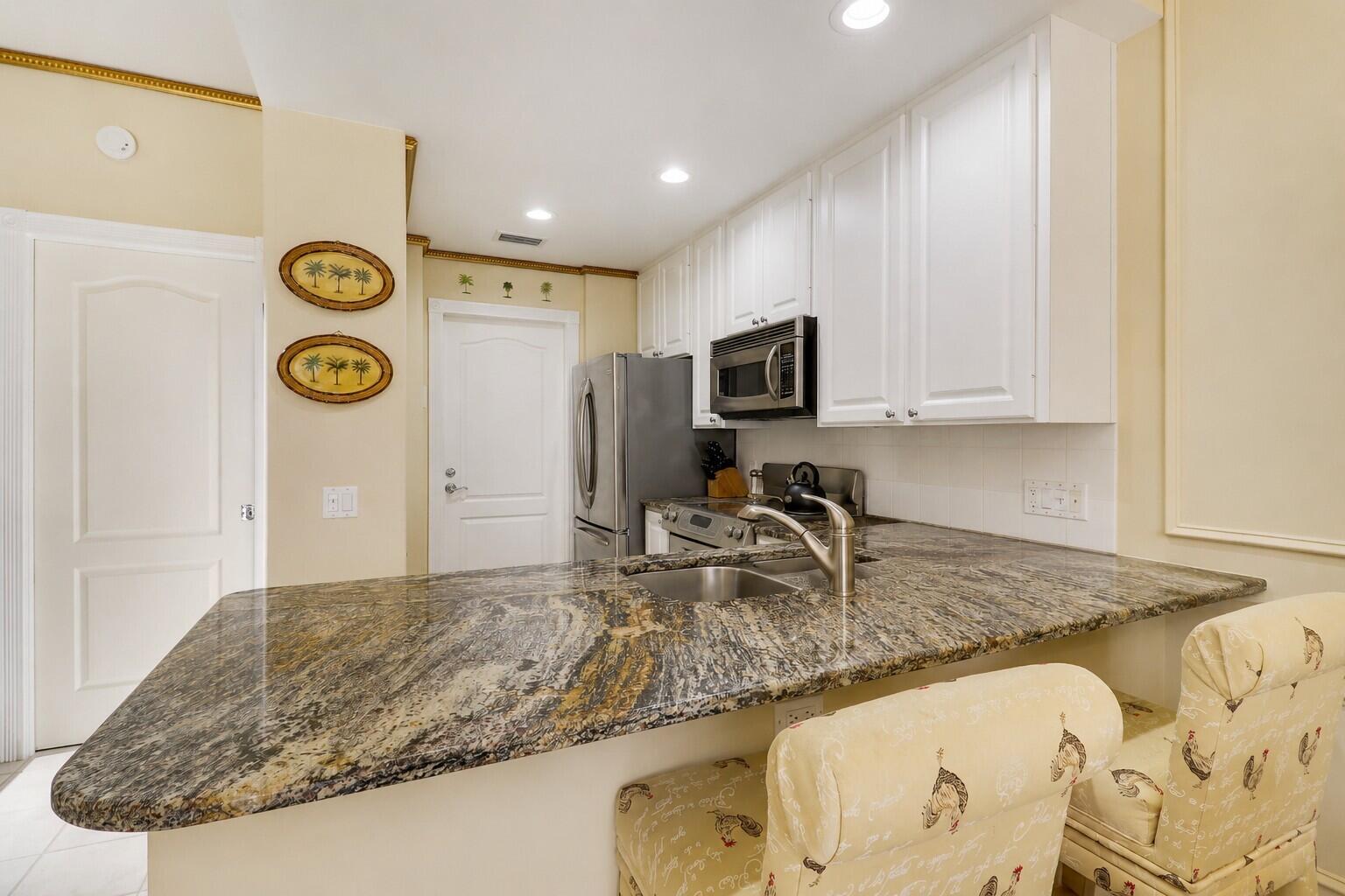77 Laurel Oaks, Tequesta FL 33469